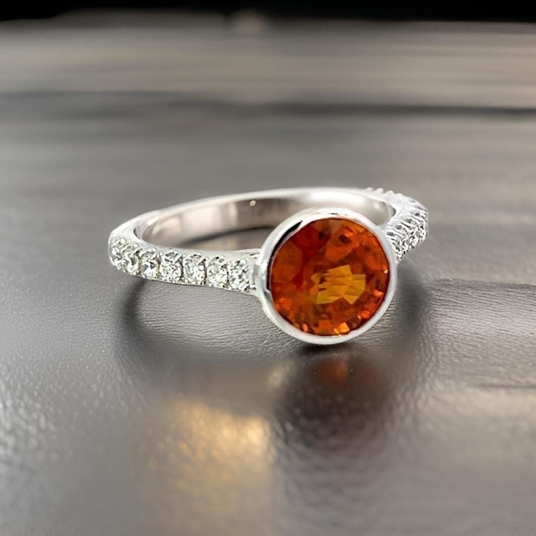 Zafiro naranja natural Anillo de diamantes 6,5 Oro de 14k W 1,88 TCW Certificado Corte redondo en venta