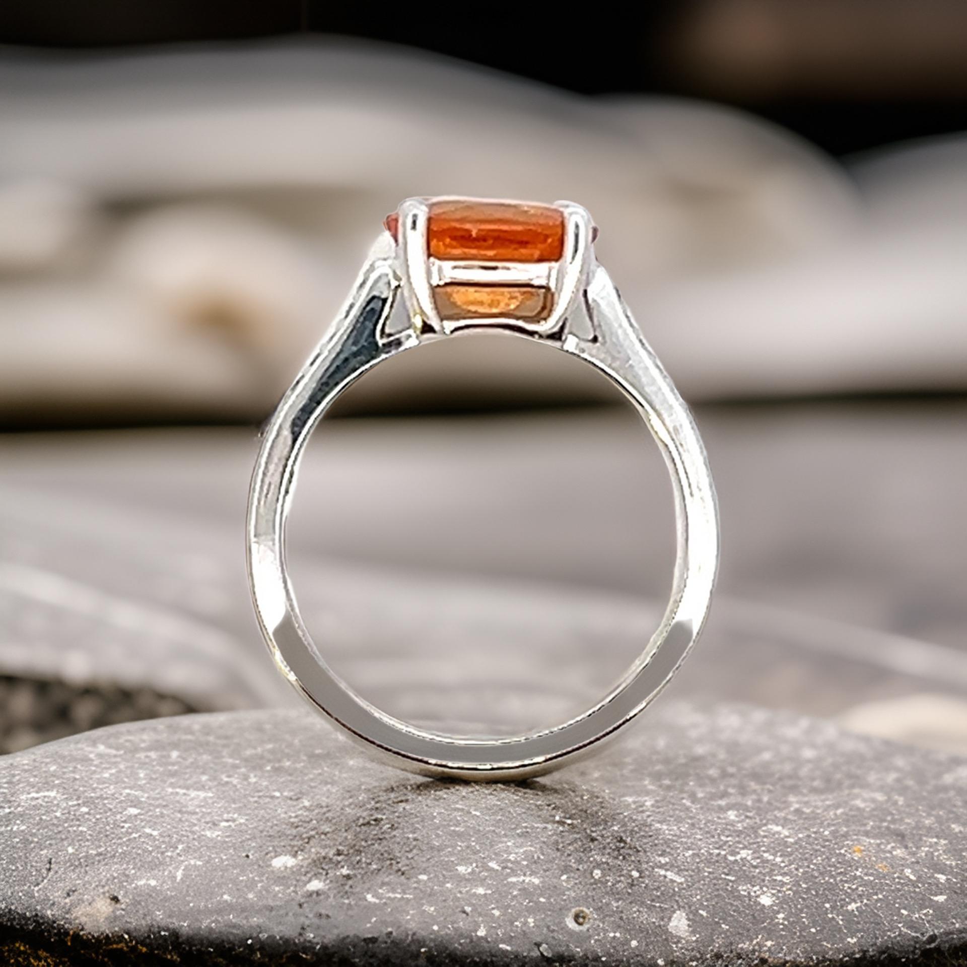 Zafiro Naranja Natural Anillo de Diamantes 6,75 Oro de 14k W 2,6 TCW Certificado en Nuevo estado para la venta en Brooklyn, NY
