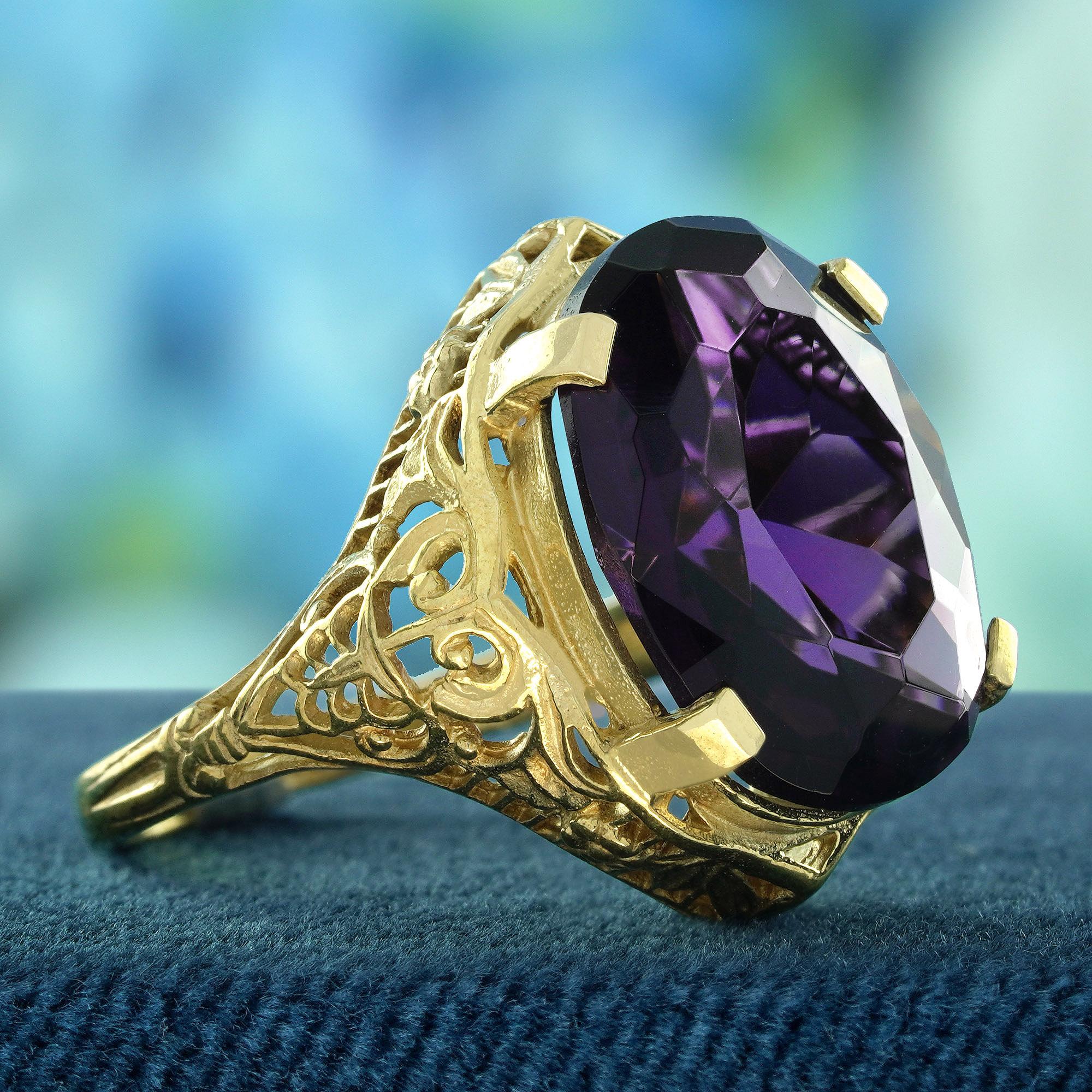Filigraner natürlicher ovaler Amethyst-Cocktailring im Vintage-Stil aus massivem 9K Gold (Edwardian) im Angebot