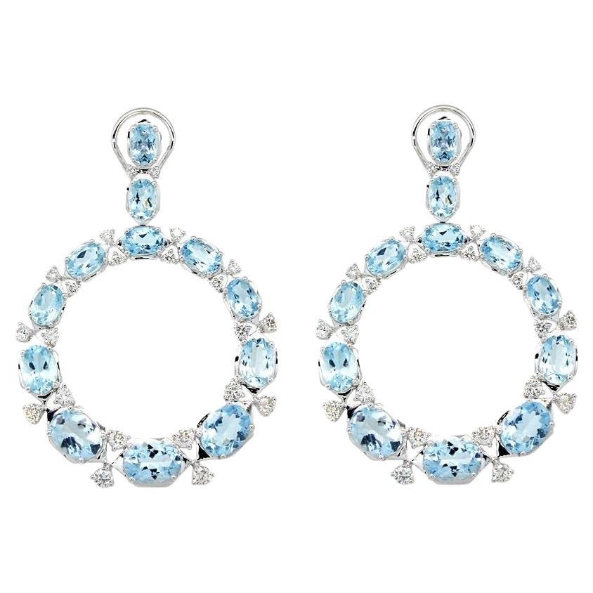Natürlicher ovaler blauer Aquamarin und Diamant-Ohrring aus 18 Karat Weißgold