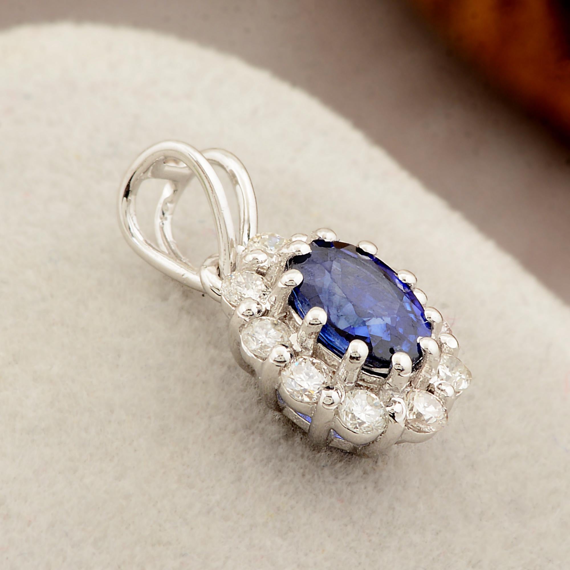Modern Natural Oval Blue Sapphire Charm Pendant Diamond Solid 14k White Gold Jewelry For Sale