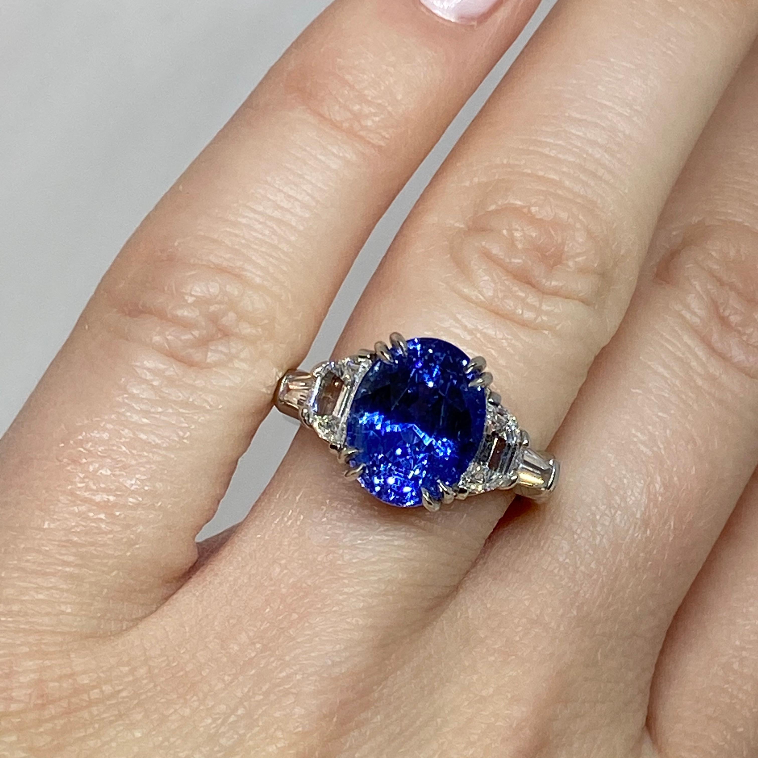 Oval Cut Natural Oval Blue Sapphire & Diamond Ring in Handmade Platinum Mounting 7.11 CT For Sale