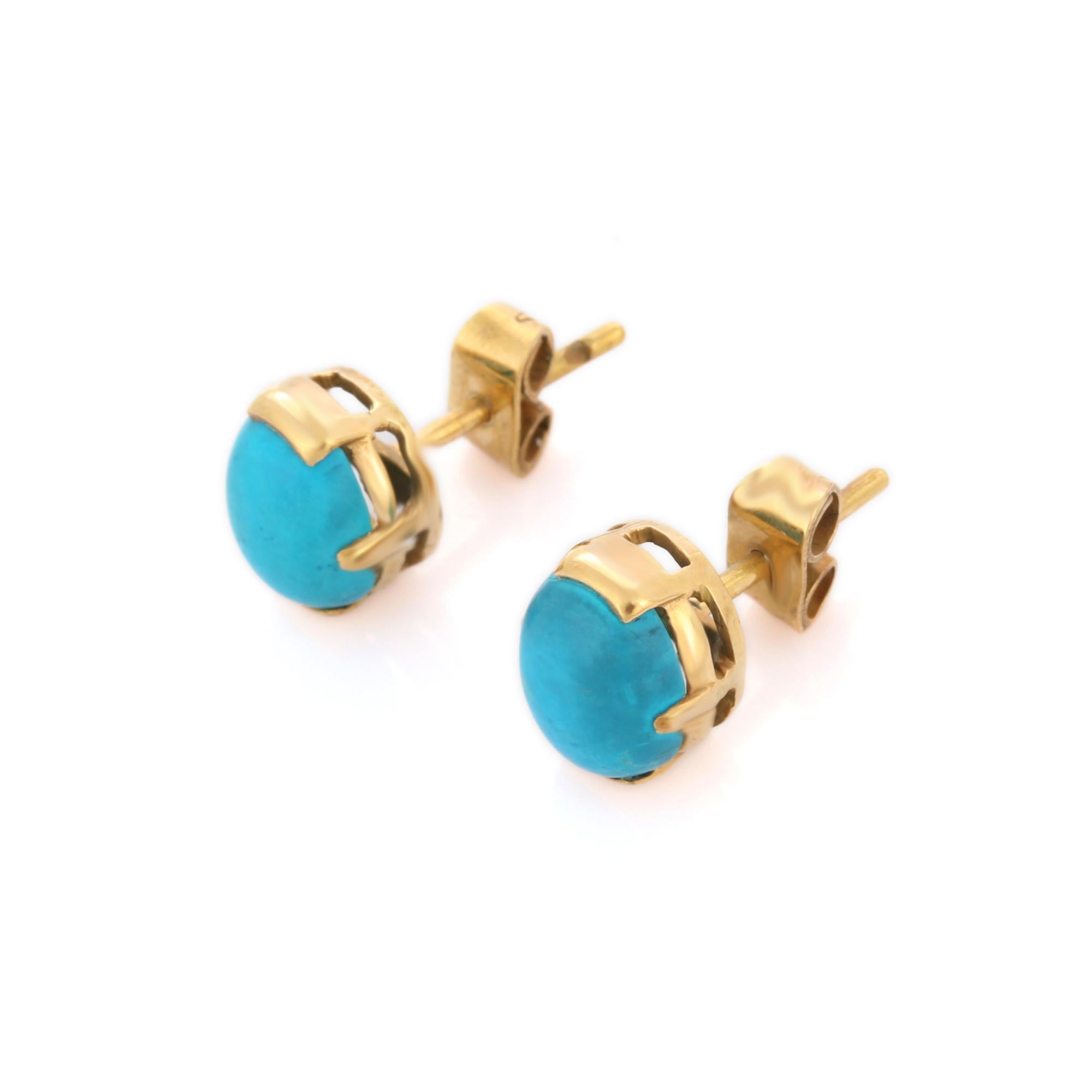 Taille ovale Clous d'oreilles minimalistes en or jaune 18 carats avec turquoise ovale naturelle de 6 carats  en vente