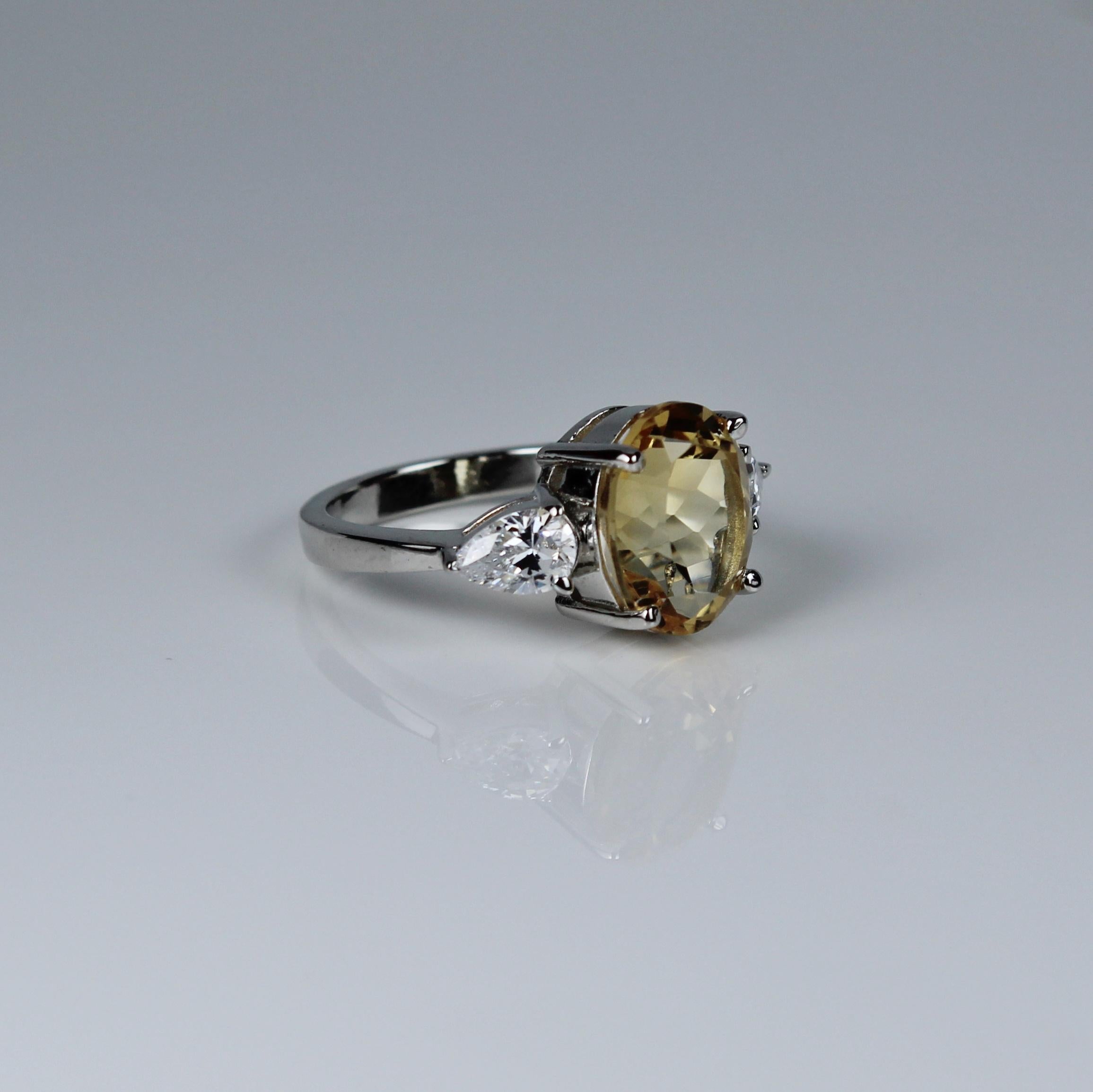 Women's Natural Oval Cut Citrine Ring