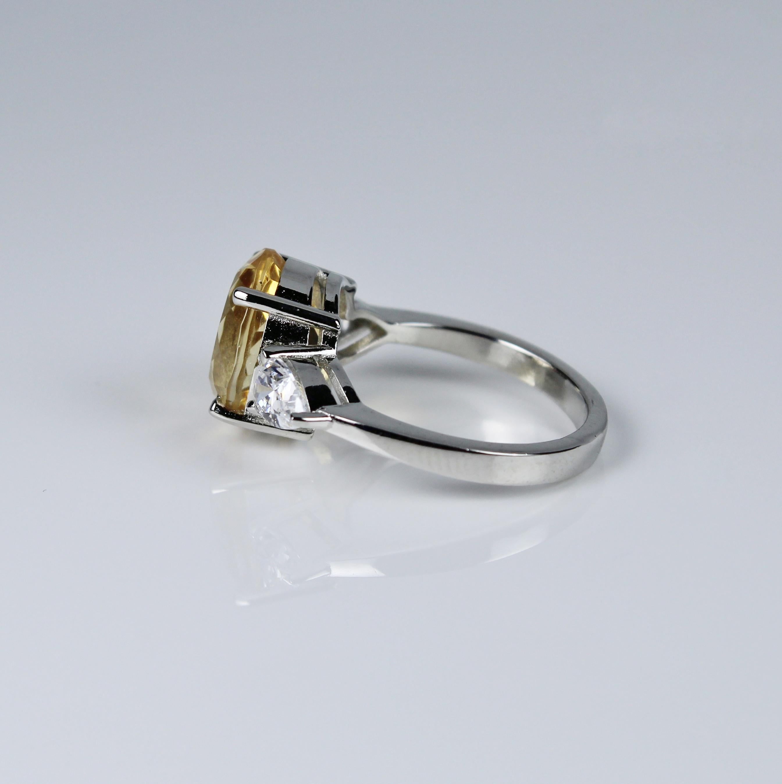 Natural Oval Cut Citrine Ring 2