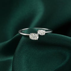 Anillo «Toi et Moi» con diamante natural de talla ovalada en oro blanco de 18 quilates — Joyería de lujo