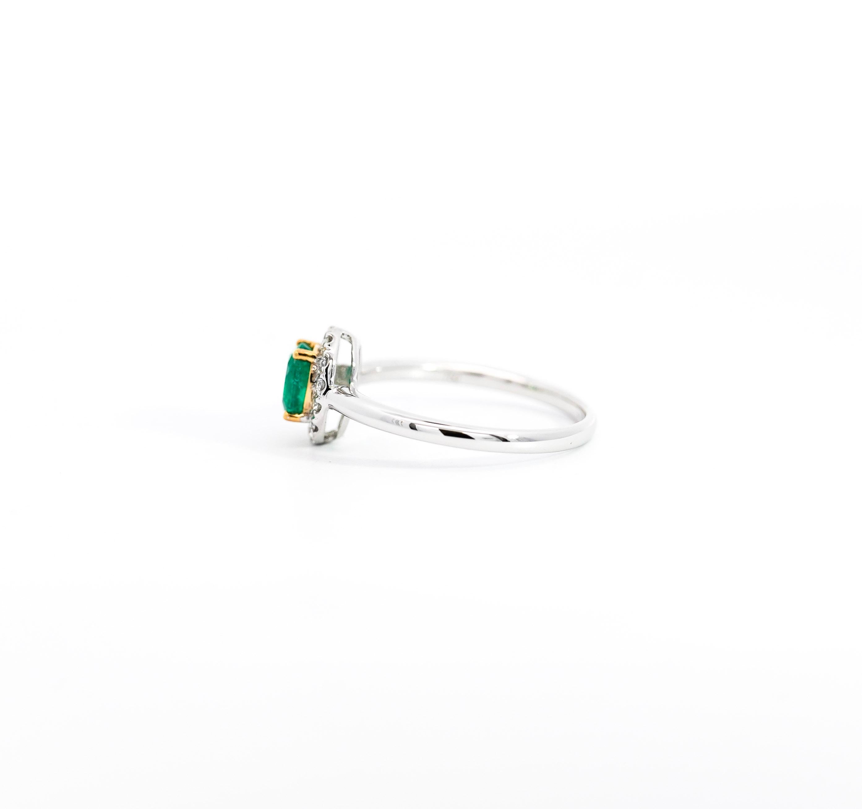 Natural Oval Cut Emerald and Diamond 1.7mm Thin Ring in 18K White Gold For Sale 1