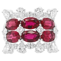 Natürlicher Rubin mit ovalem Schliff (ohne Hitze) und natürlicher weißer Diamant Ring in 18K Gold