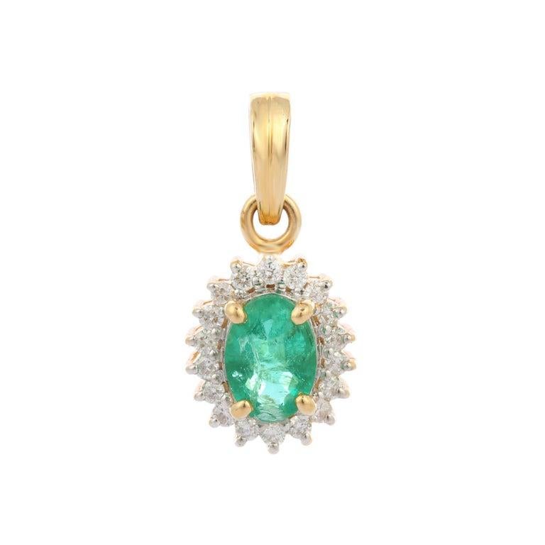 Pendentif en or 14k avec émeraude ovale naturelle et halo de diamants Cadeau parfait pour elle Neuf - En vente à New York, NY