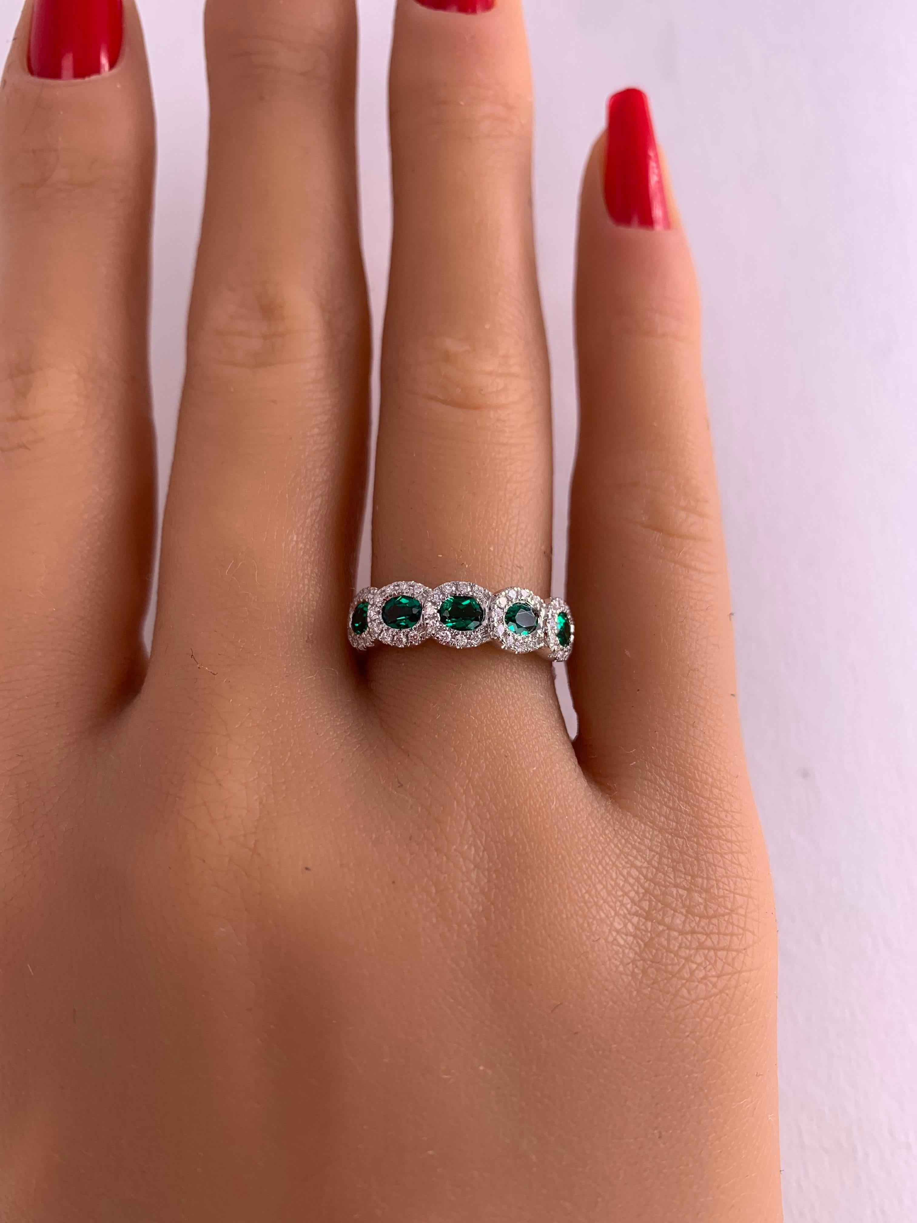 Natural Oval Emerald and White Diamond White Gold 1.00 Carat TW Wedding Band For Sale 4