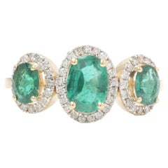 Natural Oval Emerald & Diamond Gemstone Band Ring in 14K Solid Gold (Certified)