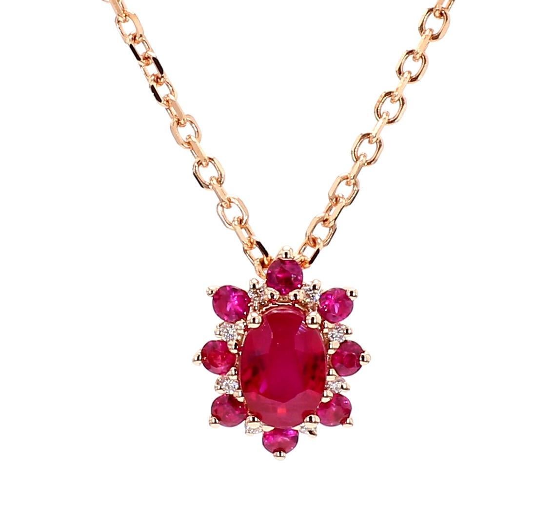 Contemporain Pendentif en or rose orné d'un rubis rouge ovale naturel et d'un diamant blanc de 0,83 carat TW en vente