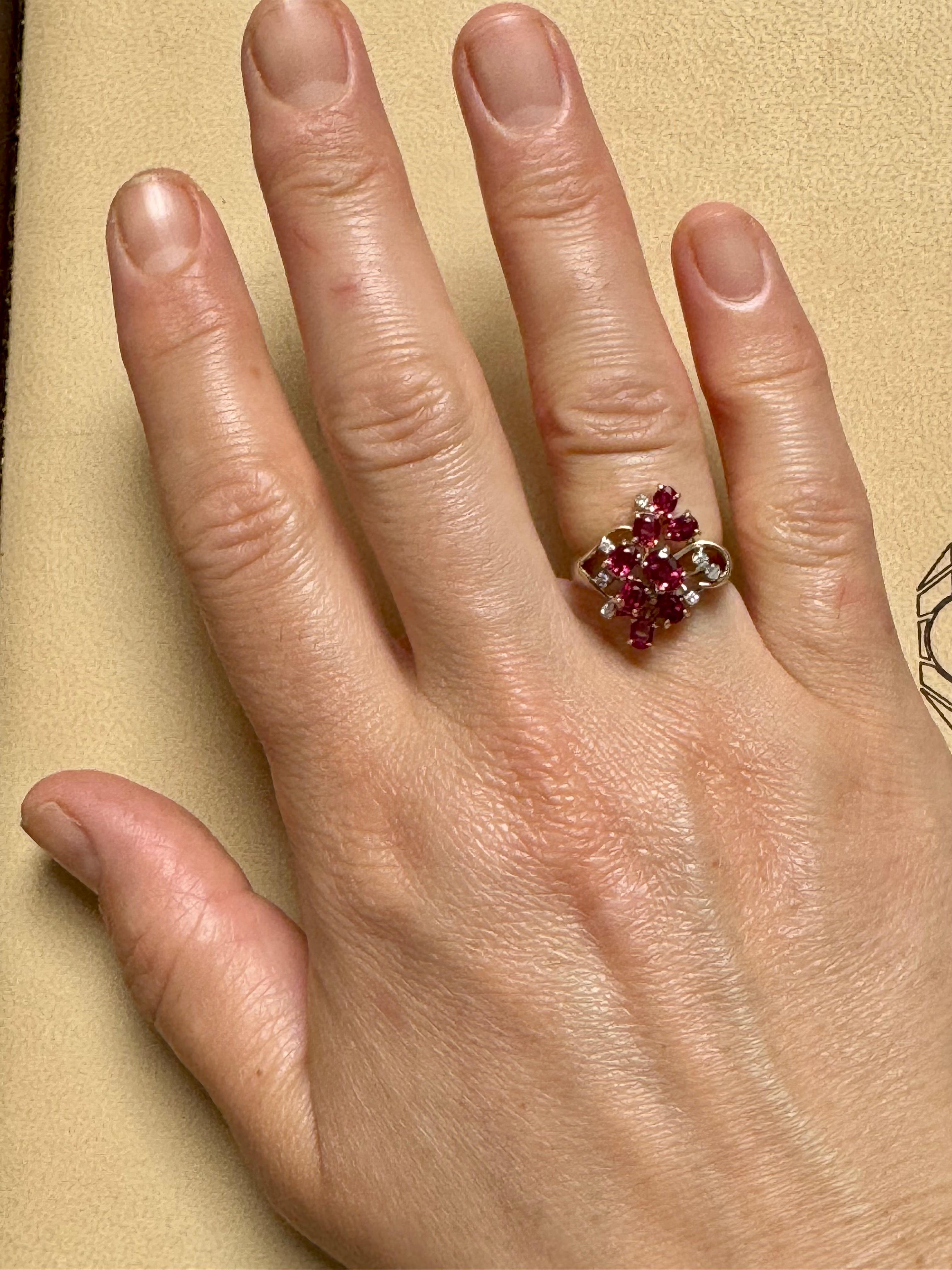 Natural Oval Ruby and Diamond 14 Karat Yellow Gold Cocktail Ring Size 7 For Sale 6
