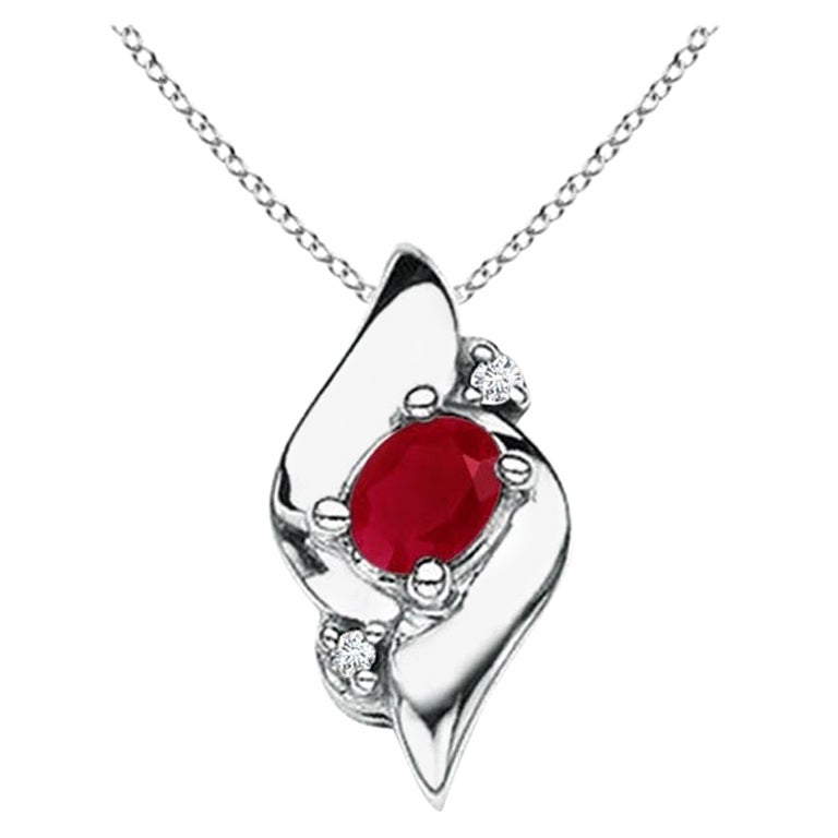 Colgante de rubí natural ovalado y diamante en platino (Tamaño-4x3mm)