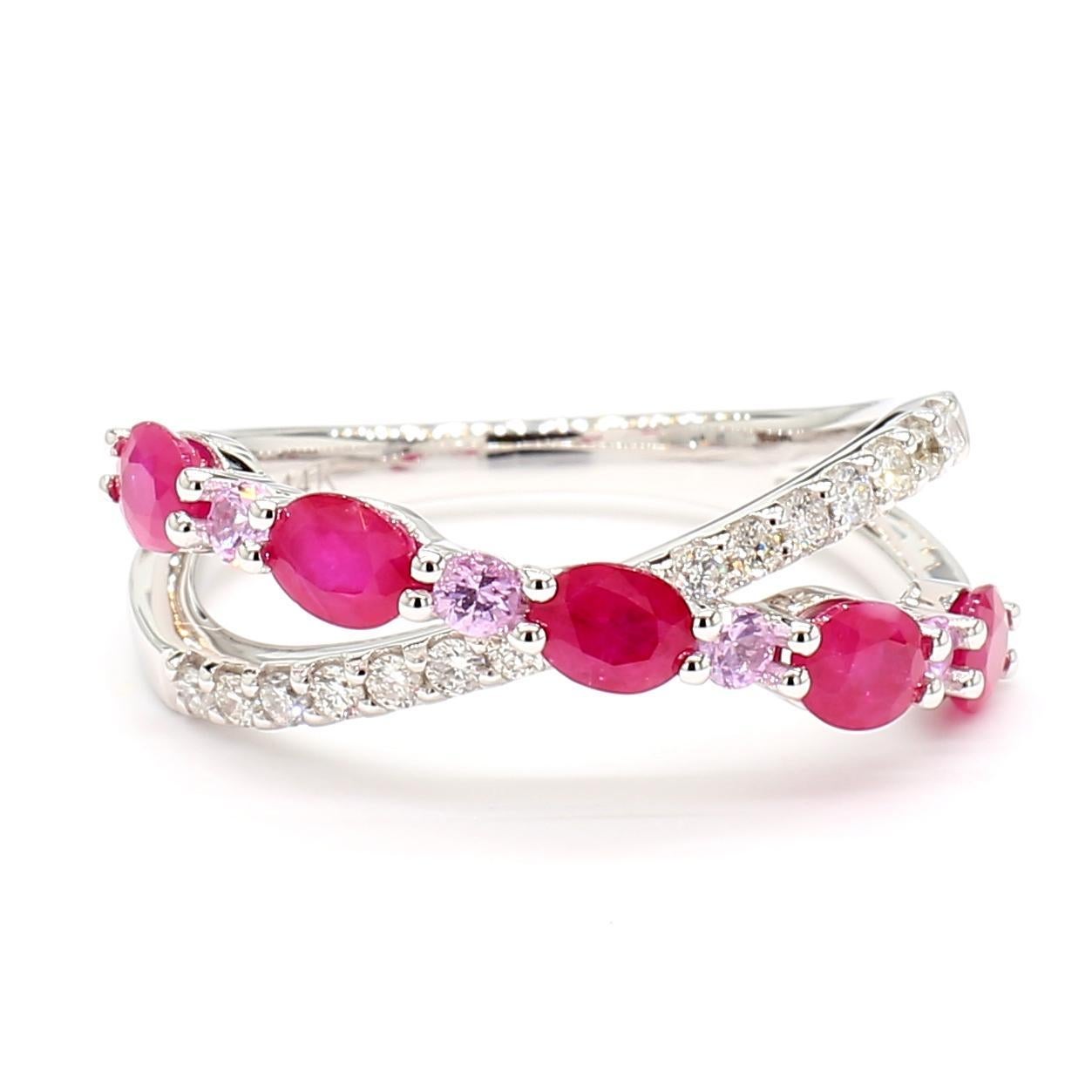 Natürlicher ovaler Rubin und Diamant/Sapphire 1,45 Karat TW Gold Cocktail-Ring (Zeitgenössisch) im Angebot
