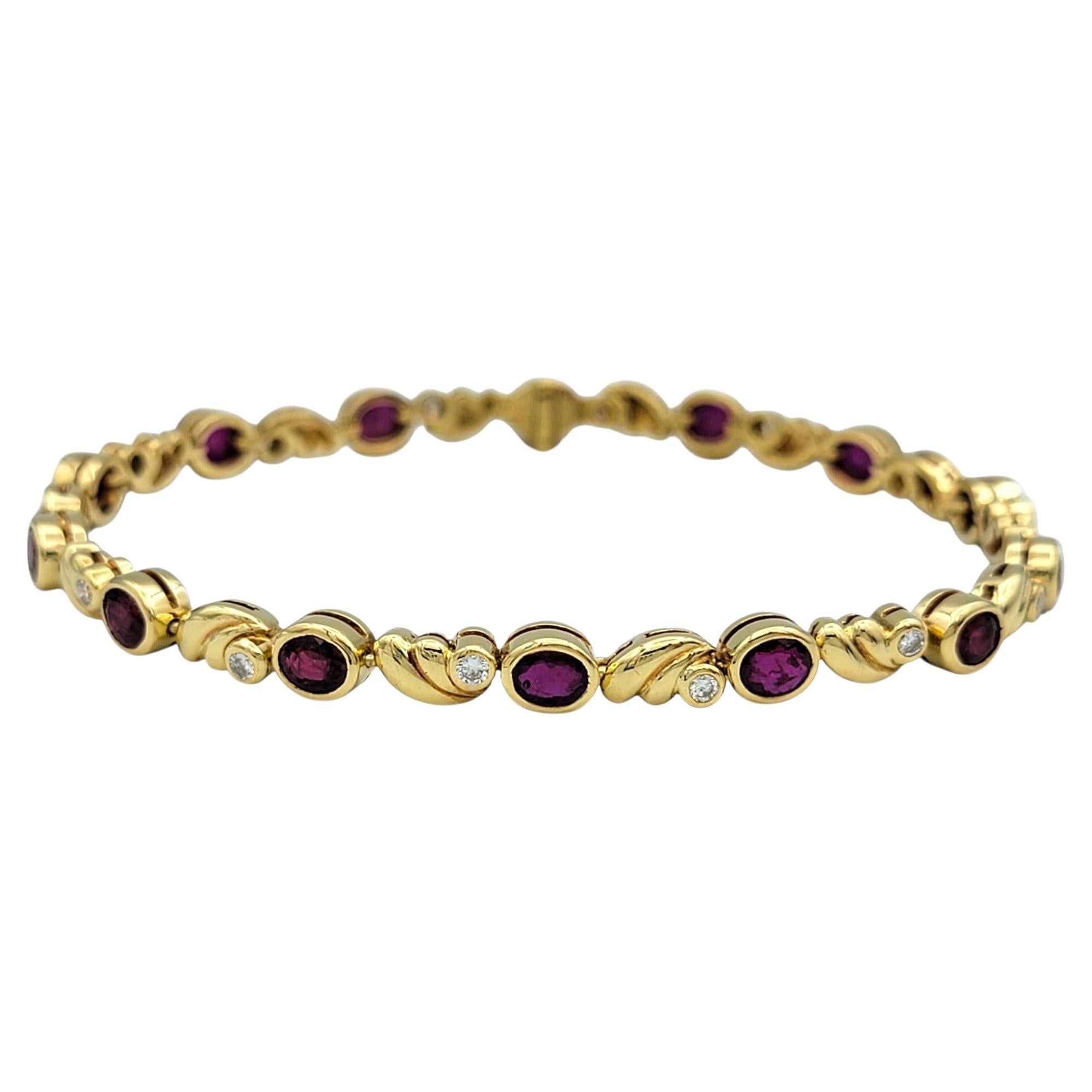 Bracelet ligne en or jaune 18 carats, rubis ovale naturel et diamants ronds