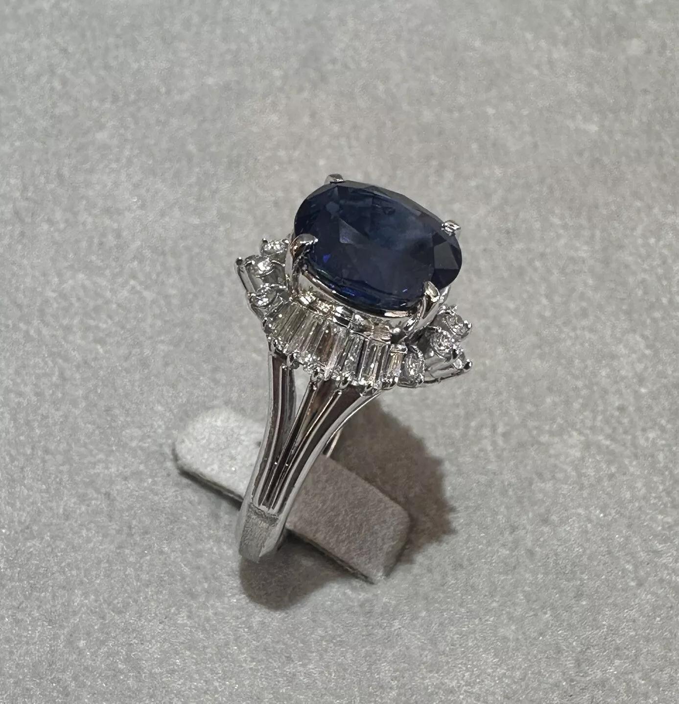 Women's Natural Oval Sapphire 4.42 carat and Diamond Ballerina Ring in Platinum For Sale