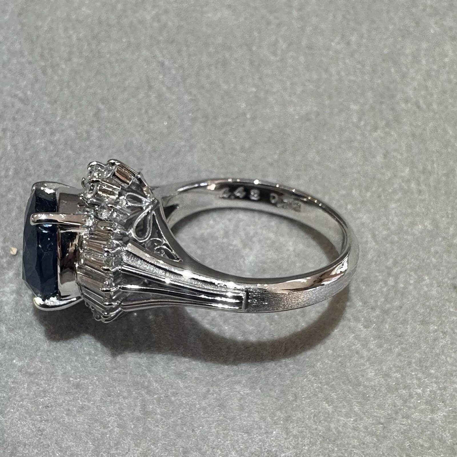 Natural Oval Sapphire 4.42 carat and Diamond Ballerina Ring in Platinum For Sale 1
