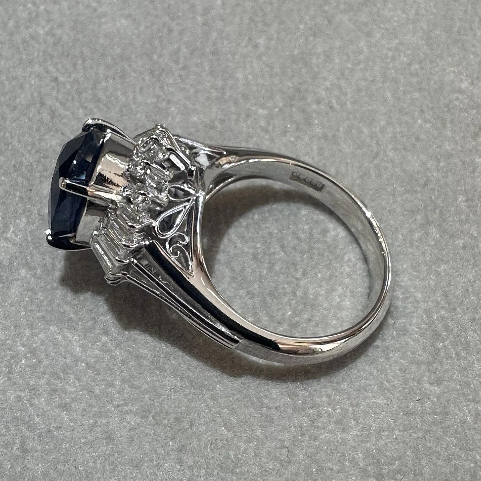 Natural Oval Sapphire 4.42 carat and Diamond Ballerina Ring in Platinum For Sale 2