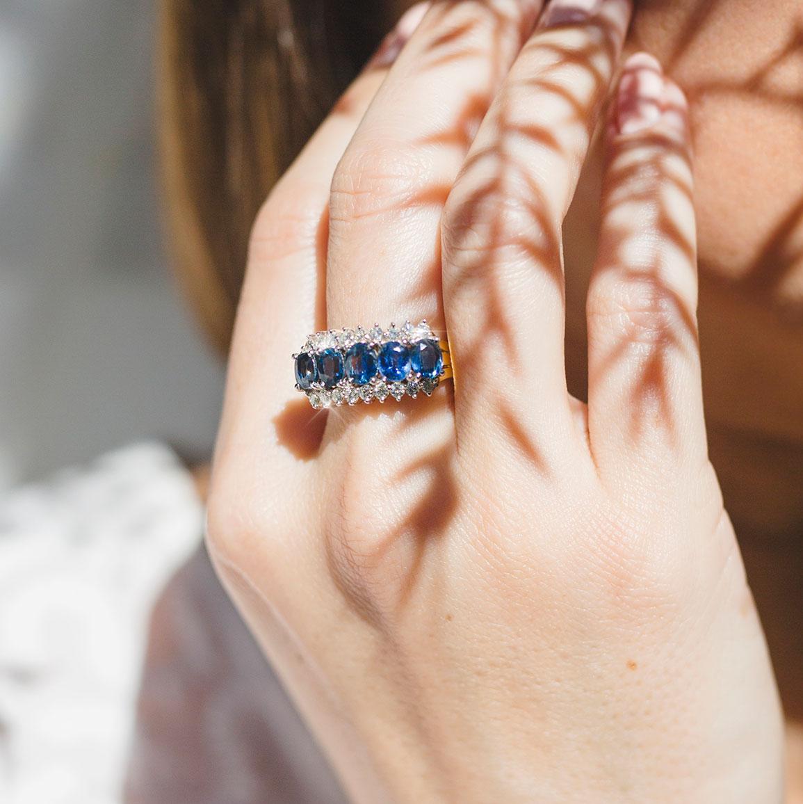 Natural Oval Sapphire and 0.54 Carat Diamond 18 Carat Gold Vintage Cluster Ring In Good Condition In Hamilton, AU