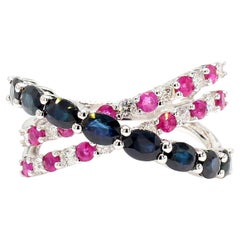 Zaffiro ovale Nature, diamante e rubino da 2.84 carati TW, fascia da cocktail in oro
