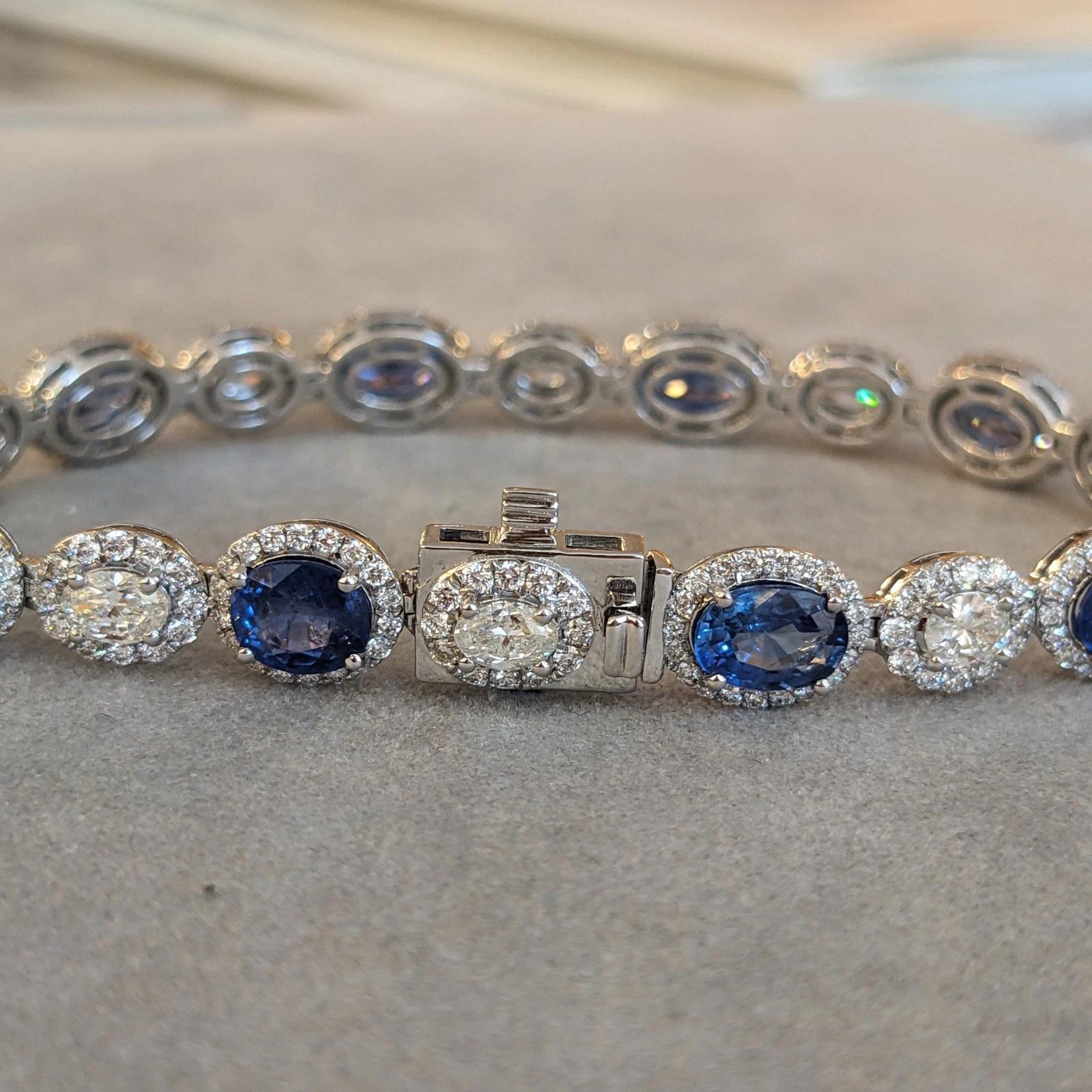 Natürliches ovales Saphir- und Diamantarmband aus 14k Weißgold im Zustand „Hervorragend“ im Angebot in La Jolla, CA