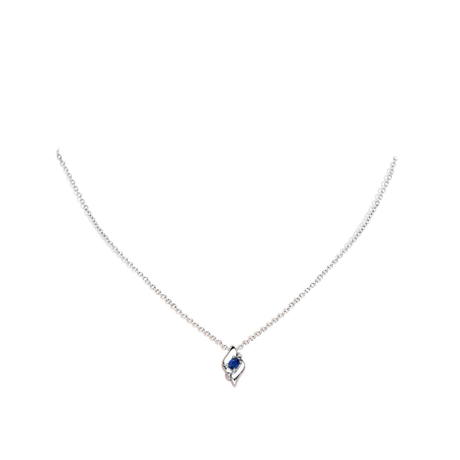 Taille ovale Pendentif en or blanc 14 carats avec saphir ovale naturel et diamants, taille 4 x 3 mm en vente
