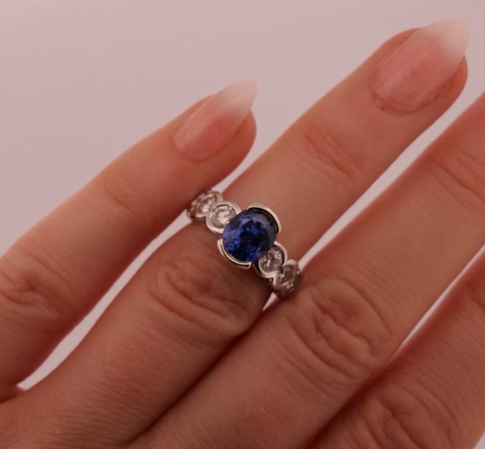 Donna Natural Oval Sapphire Diamond 18K Gold 2.75ctw Sapphire 1.00ctw Dia Ring Size 5 in vendita