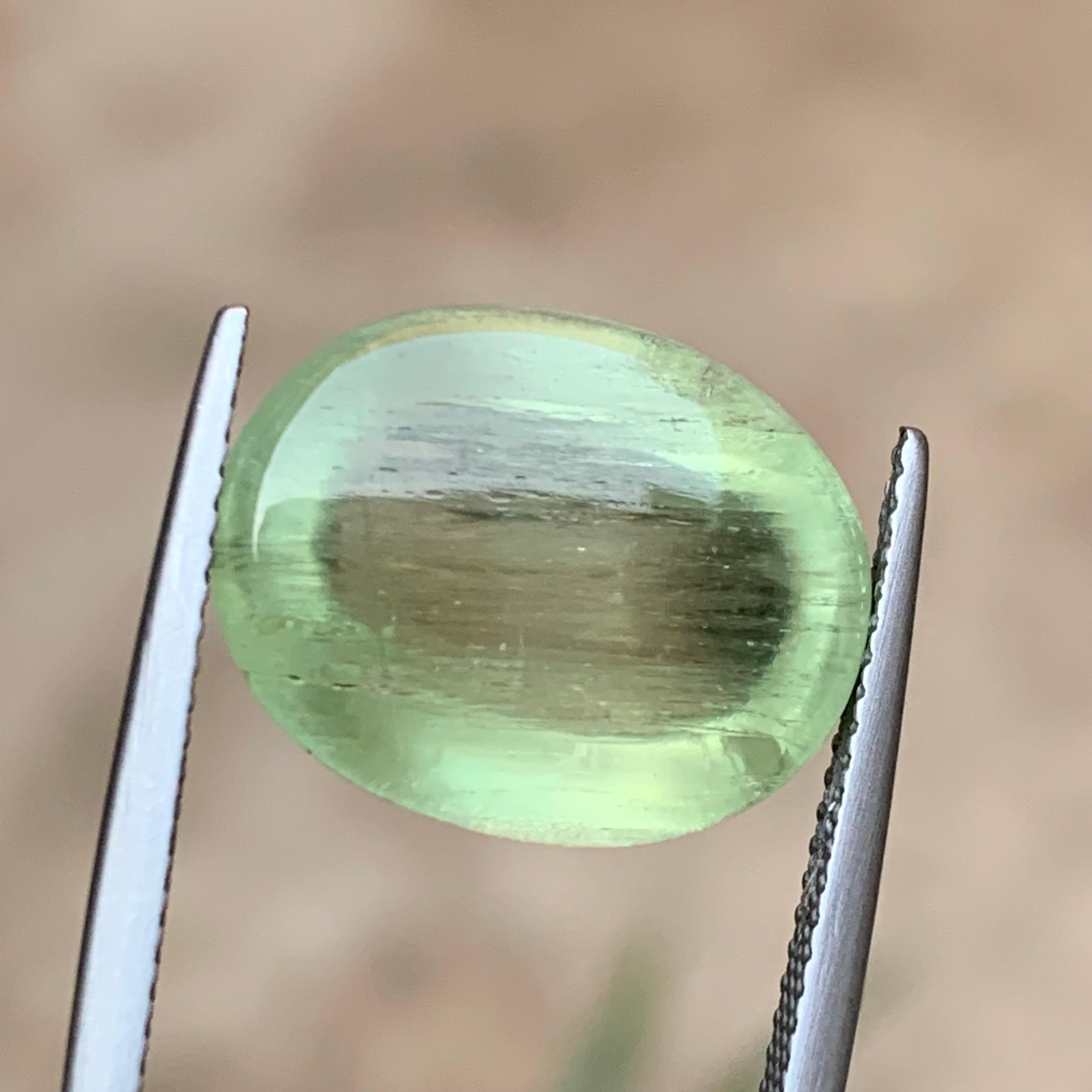 Natural Pale Green Beryl Ring Necklace Pendant Loose Gemstone Cabochon 12.15 Ct In New Condition For Sale In Peshawar, PK