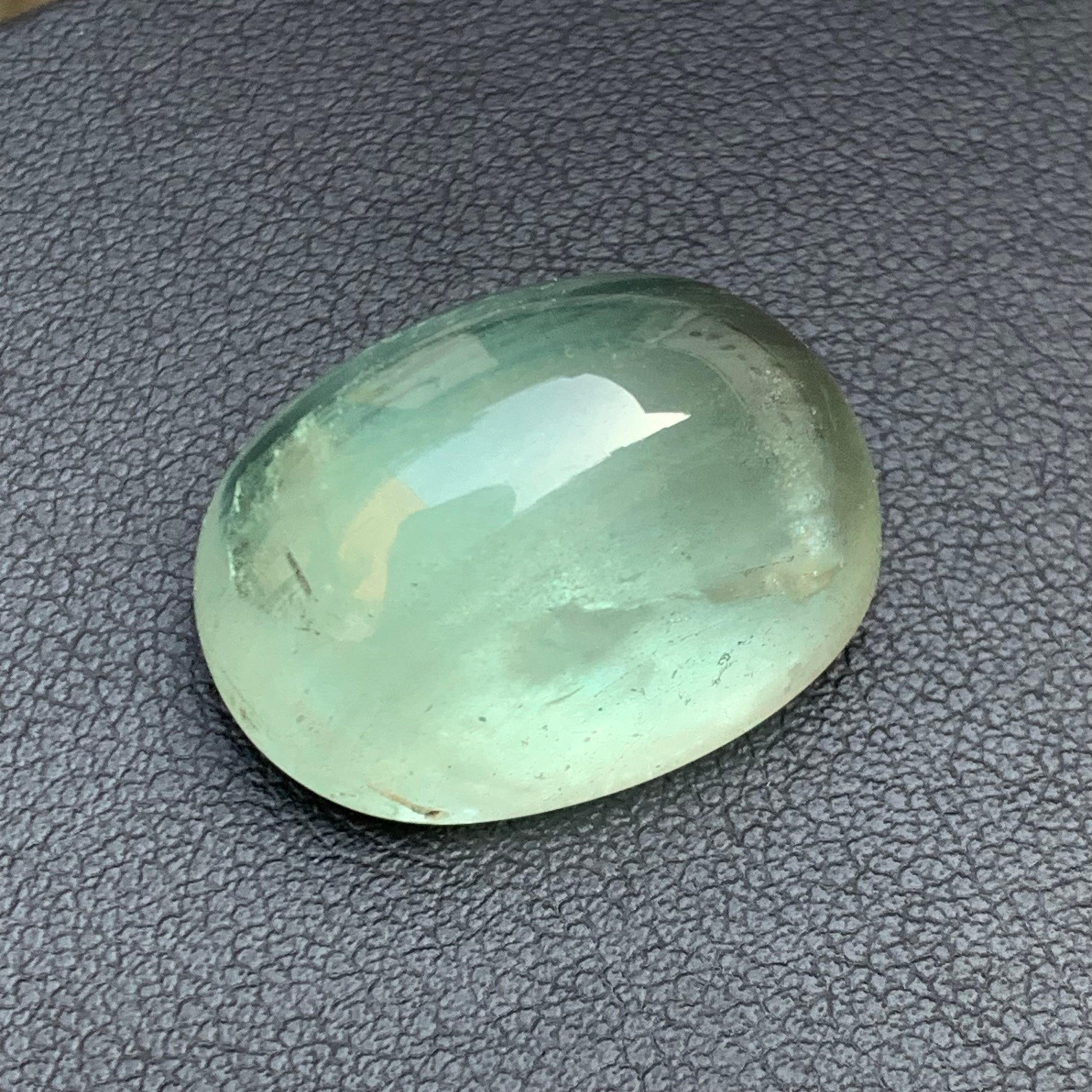 Natural Pale Green Beryl Ring Necklace Pendant Loose Gemstone Cabochon 32.30 Ct In New Condition For Sale In Peshawar, PK
