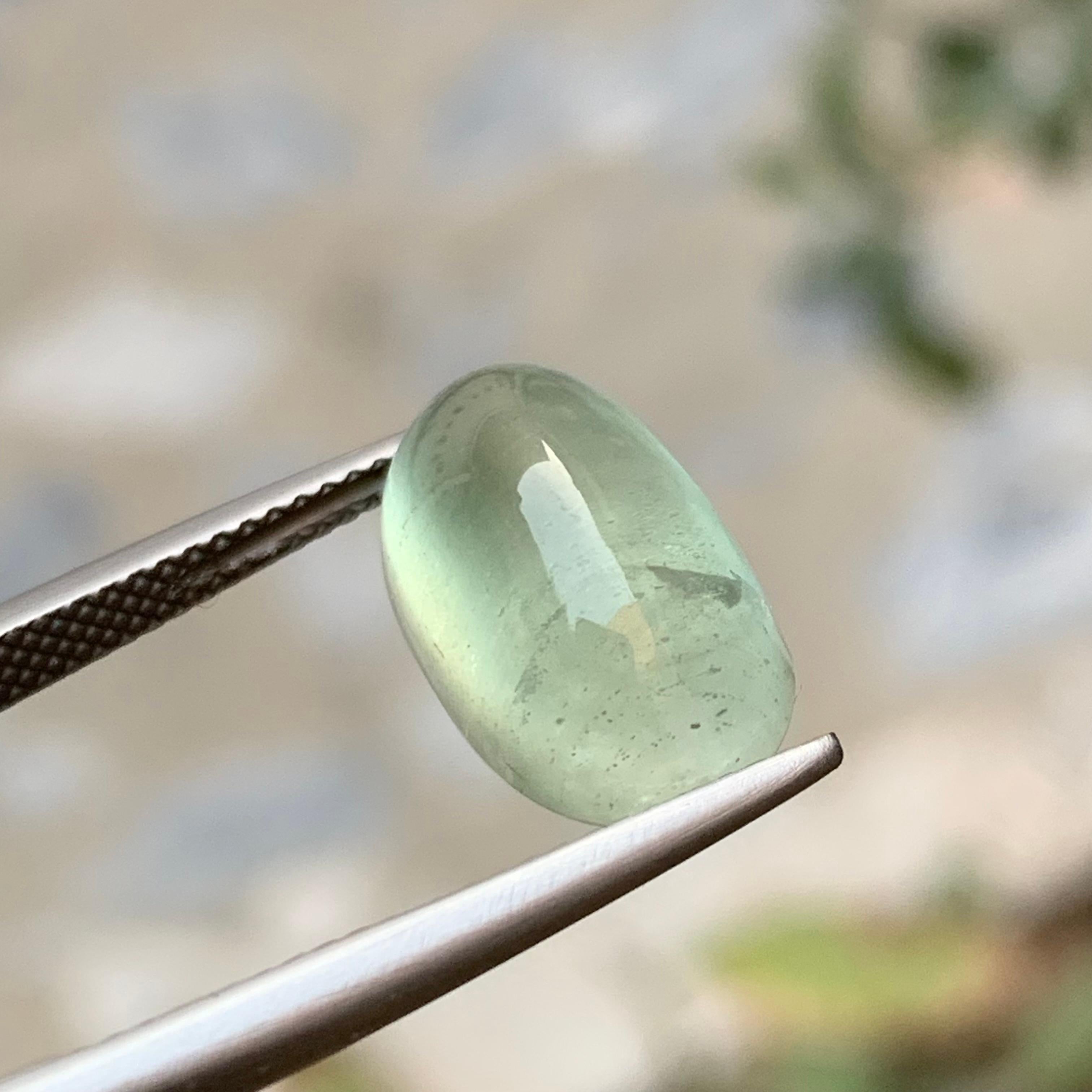 Natural Pale Green Beryl Ring Necklace Pendant Loose Gemstone Cabochon 9 Carat For Sale 5