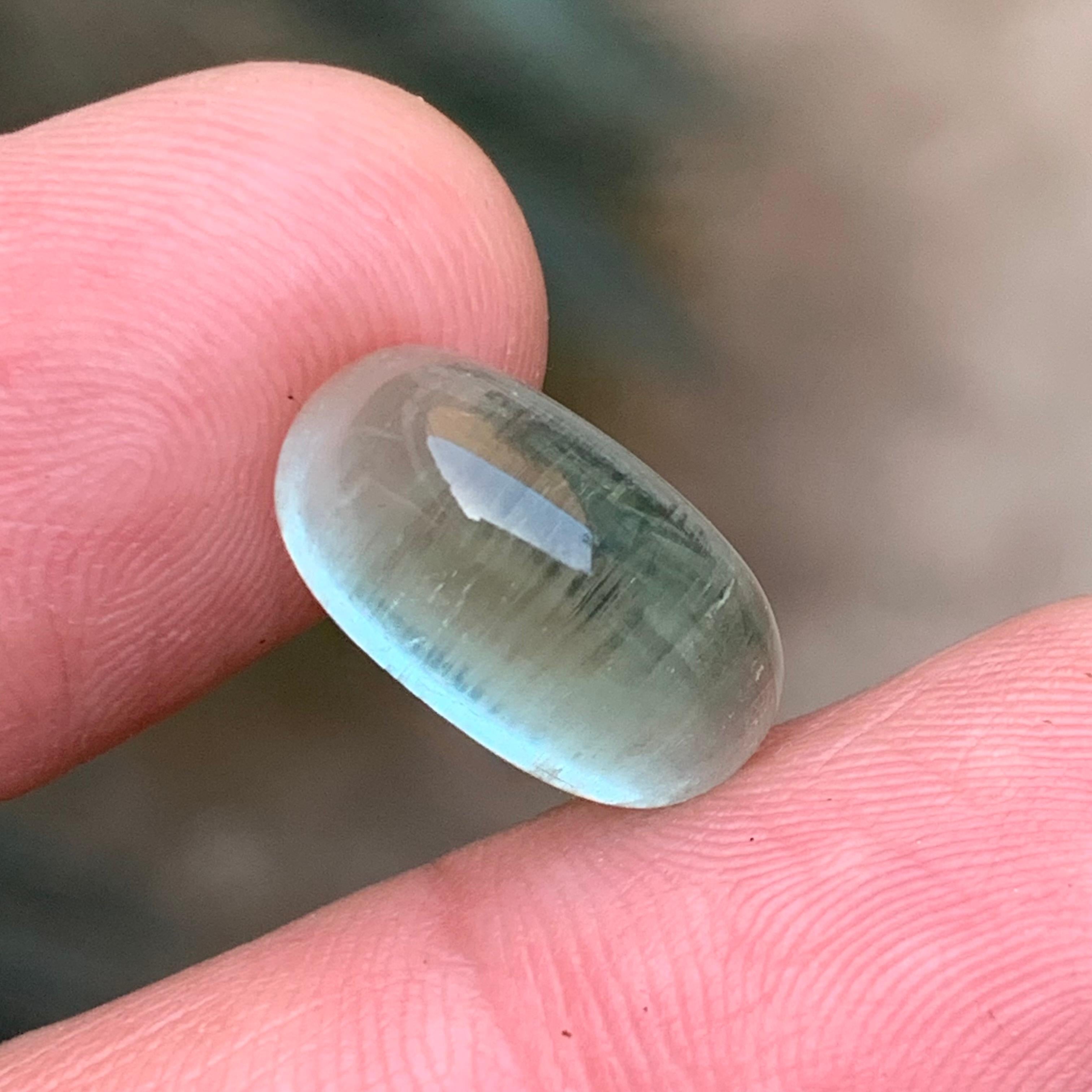 Natural Pale Green Beryl Ring Necklace Pendant Loose Gemstone Cabochon 9 Carat For Sale 4