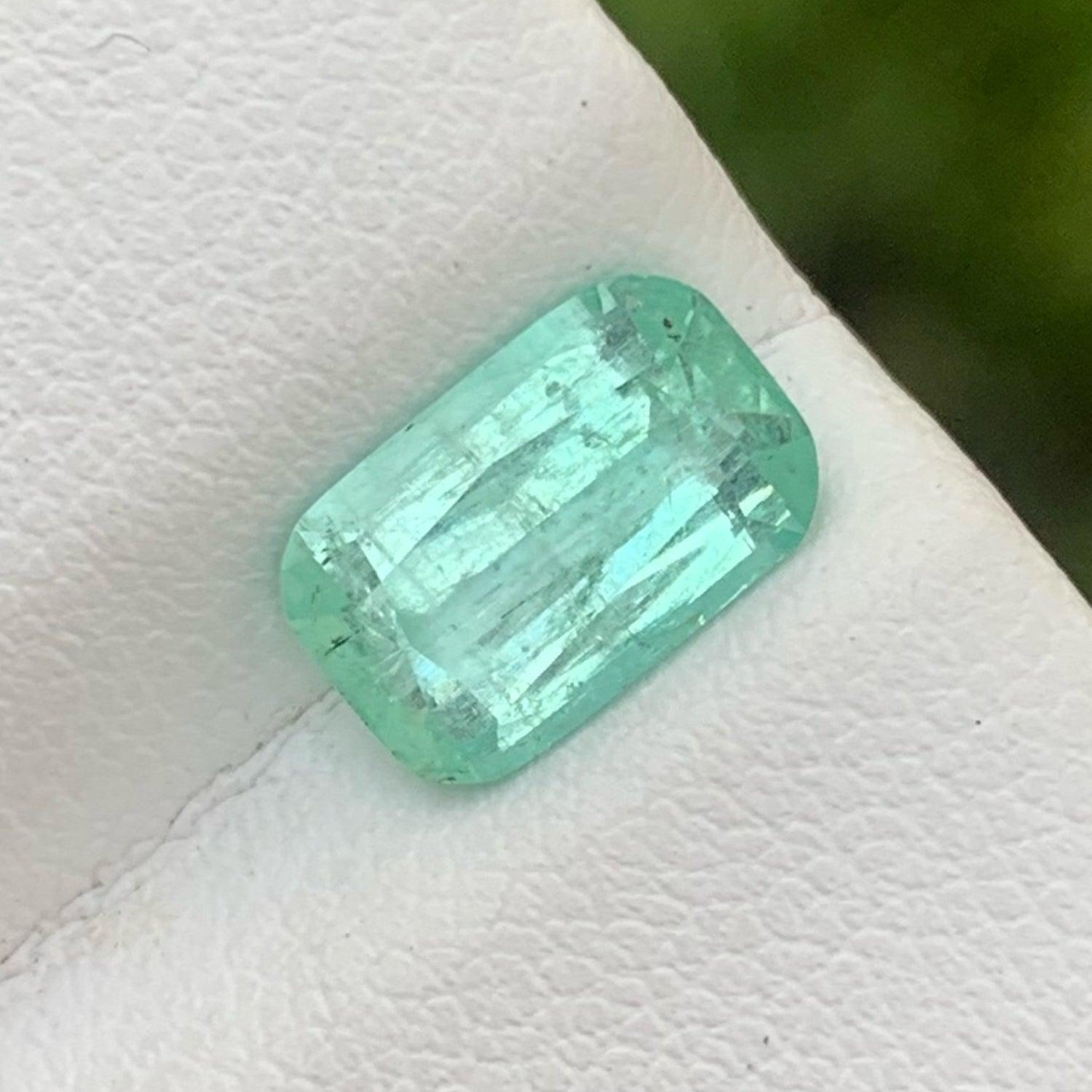 Cushion Cut Natural Pastel Green Emerald Stone 1.95 Carats Gemstone for Jewelry Making For Sale