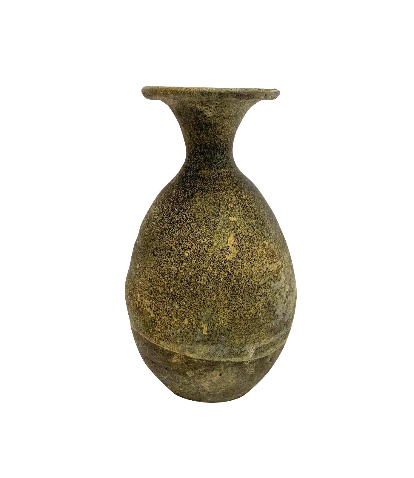 Natural Patina Tulip Shape Ceramic Parfum Vase, Thailand, 19th Century For Sale 3