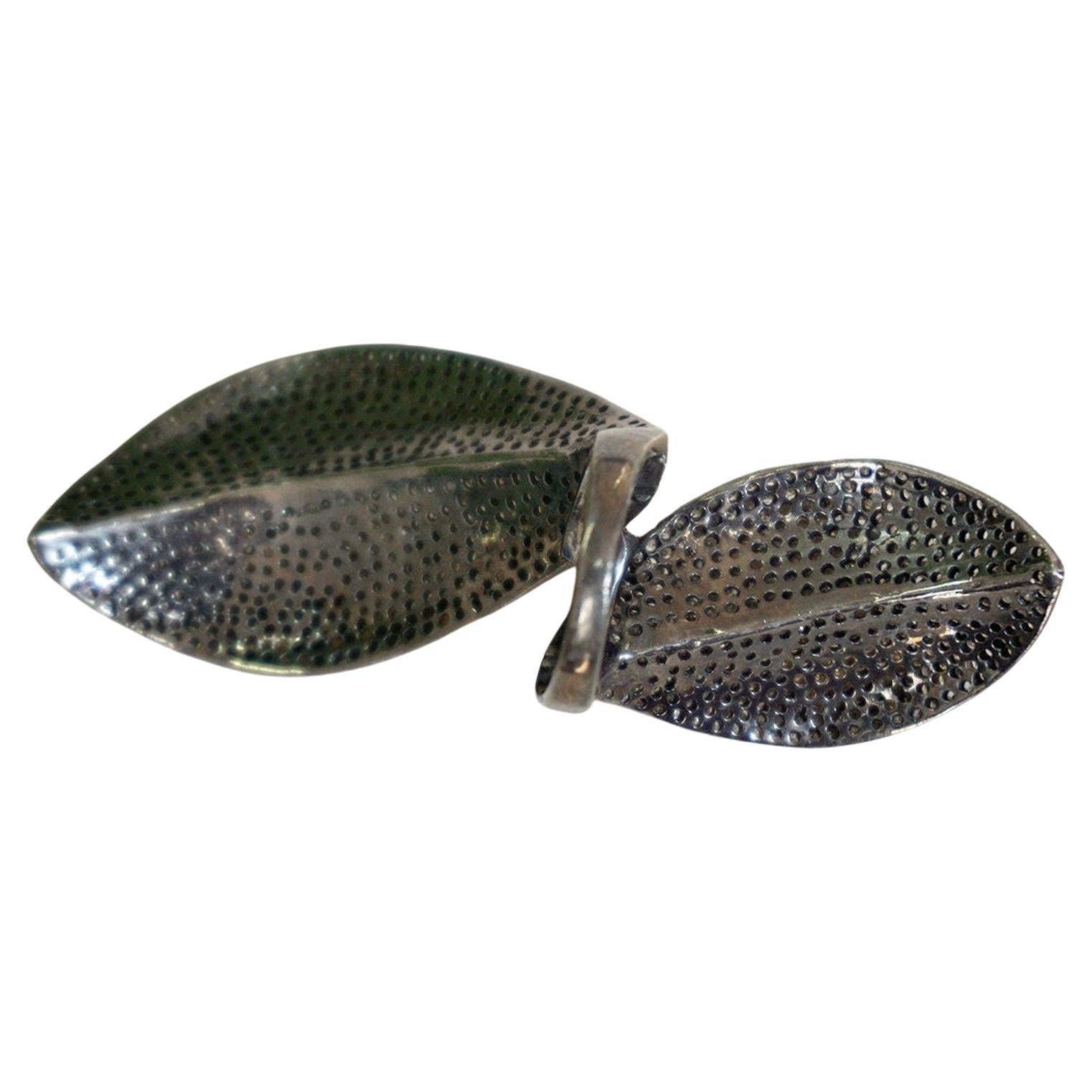 Natural Pave Diamond 925 Sterling Silver Leaf Full Finger Shaped Ring Jewellery 

Materials: Silver
Gemstone: Diamond

A P P R O X T I M E

All items are custom made to order. Our approx time is about 6 - 10 business days. This can change during