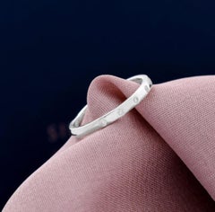 Bague en argent 925 avec diamant naturel pavé Cadeau minimaliste pour elle.