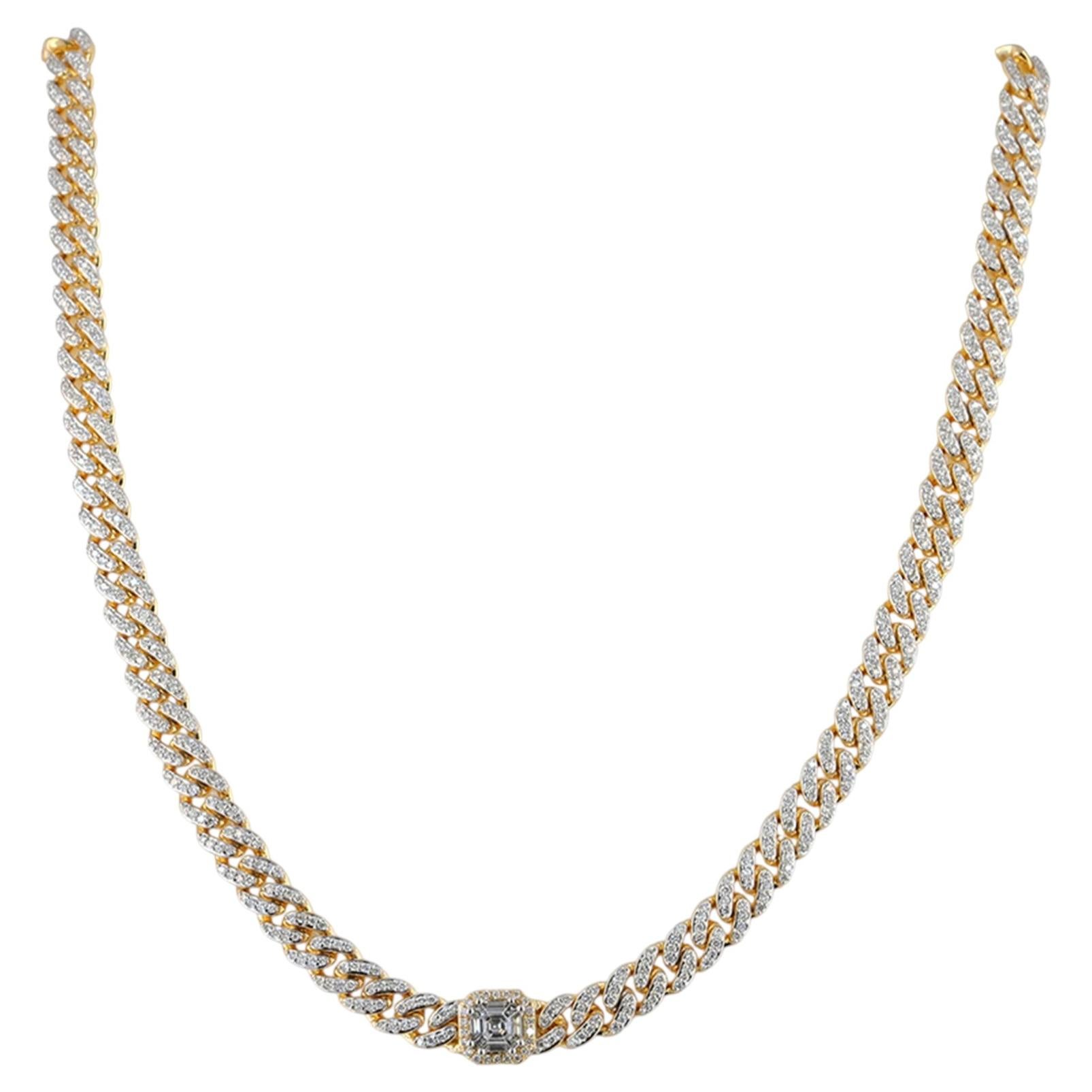 Collar corto de oro amarillo de 14k con eslabones cubanos y diamantes en pavé natural