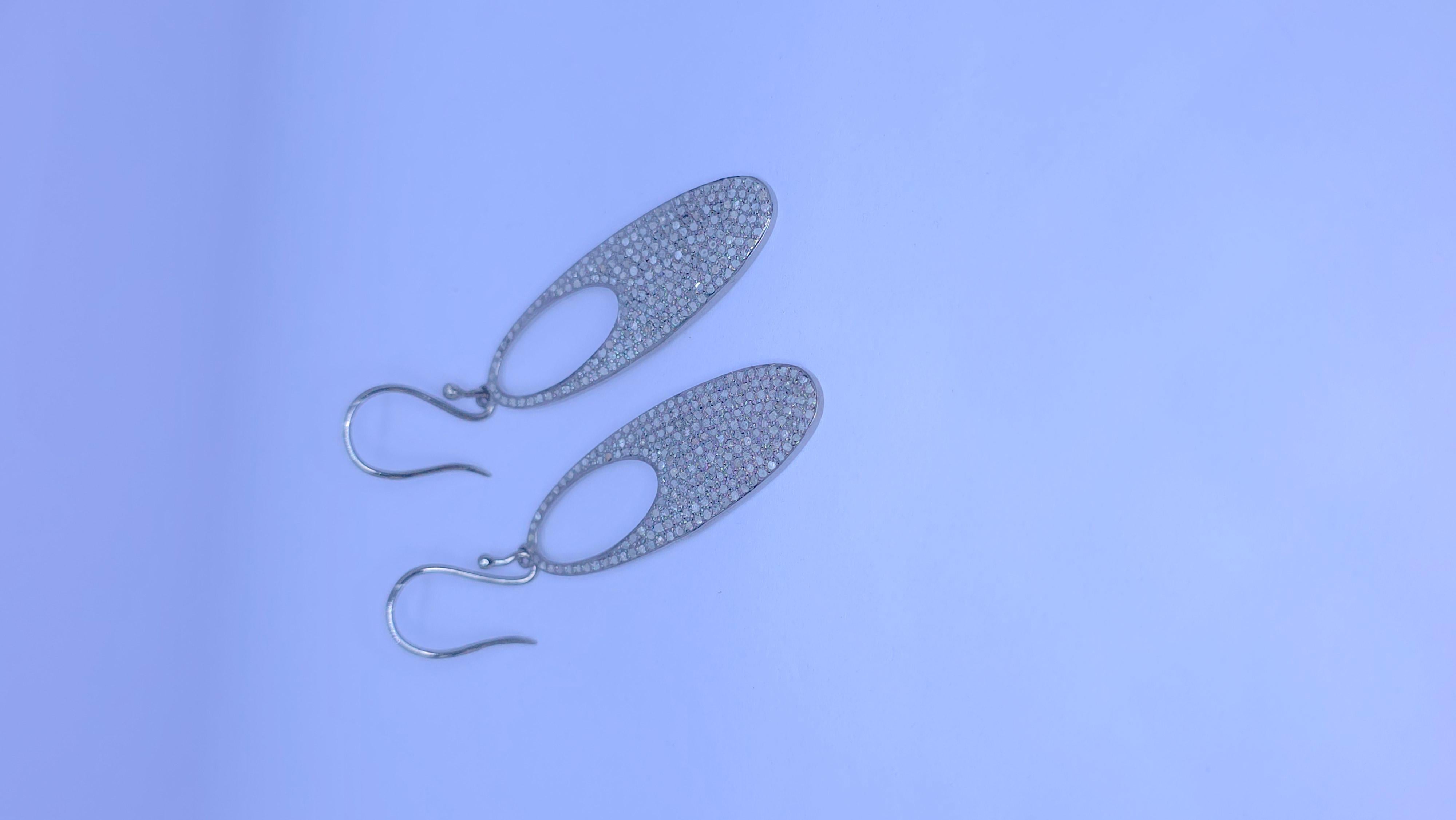 Pendiente de gancho francés de plata 925 con diamante natural pavé de diseño. en venta 12