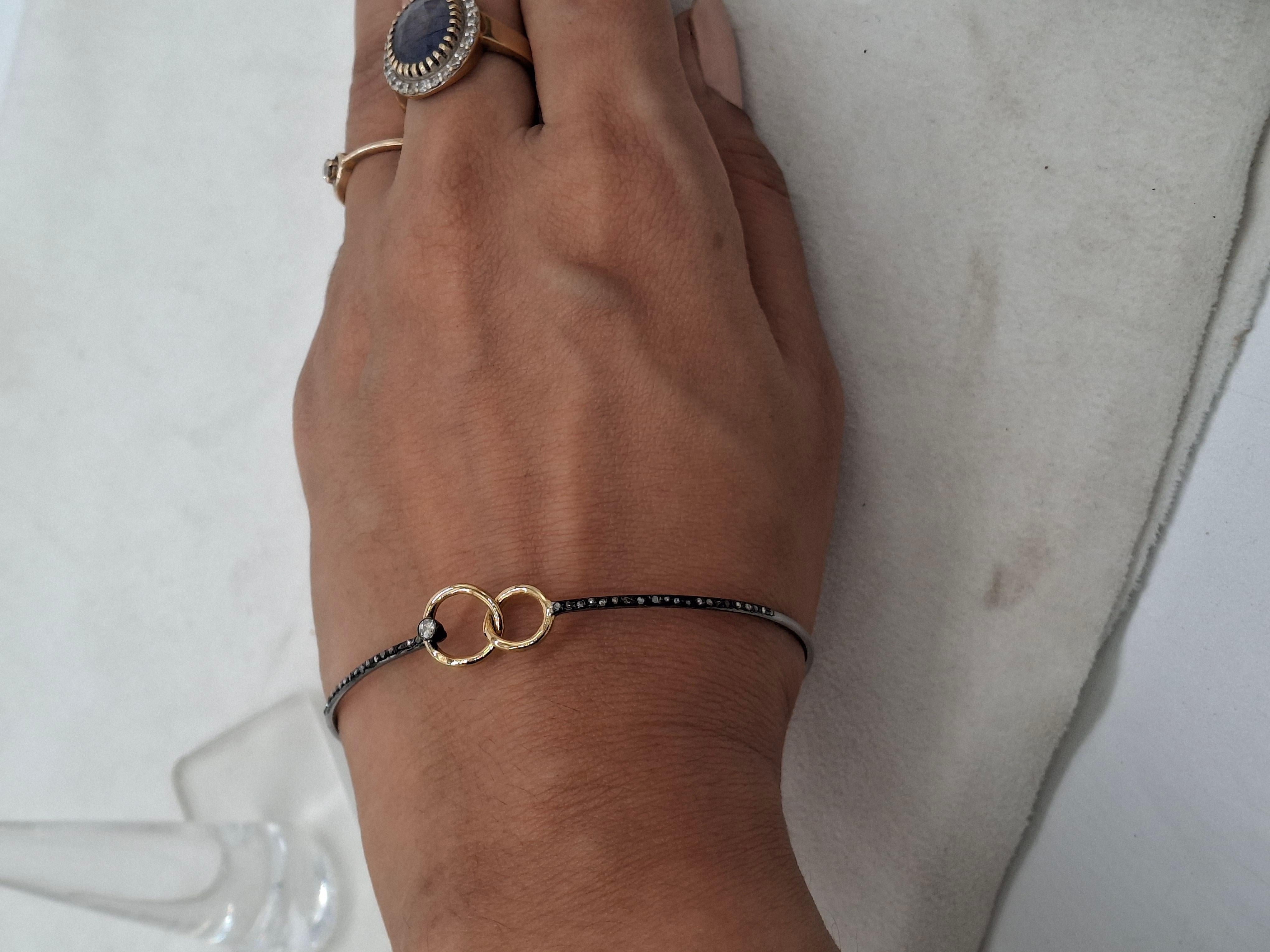 Pulsera elegante de plata de ley oxidada de diseño con pavé de diamantes naturales en venta 2