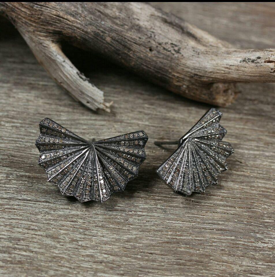 Natural Pave Diamond Designer Stud Earring 925 Silver Diamond Earring Pair In New Condition For Sale In Chicago, IL