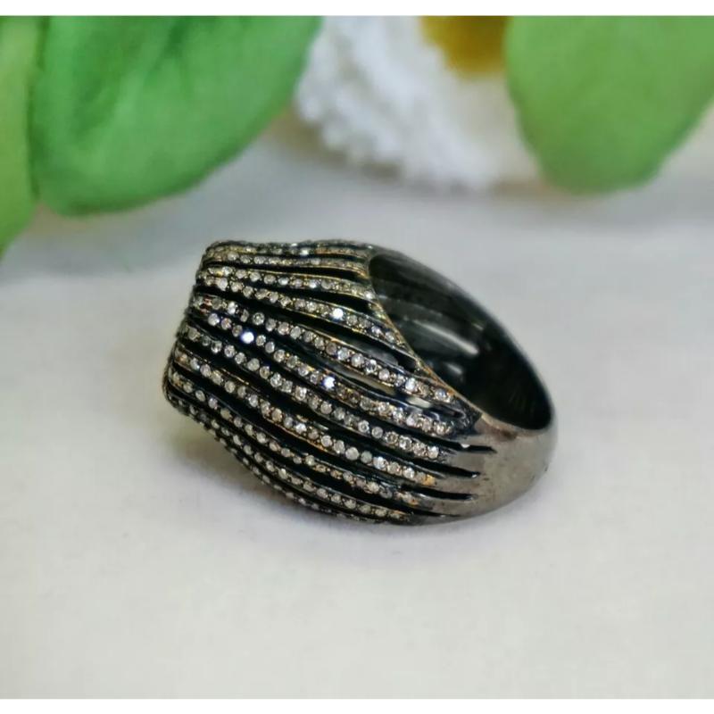 Anello a cupola con diamante naturale Pave, fatto a mano, in argento 925, regalo d'anniversario con diamante
Leggero, può essere indossato tutti i giorni

Informazioni aggiuntive:
Condit: Nuovo senza etichette: Un articolo nuovo di zecca, non usato