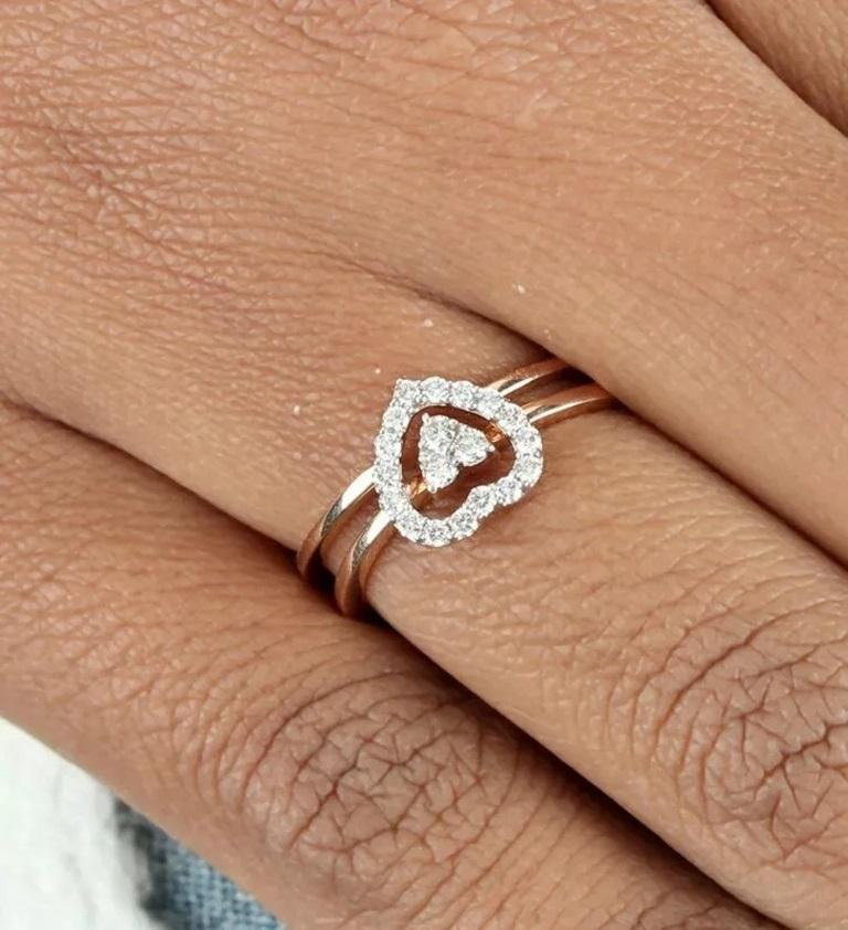Natural Pave Diamond Double Heart Shape Stackable Band Ring in 14k Gold In New Condition For Sale In Chicago, IL