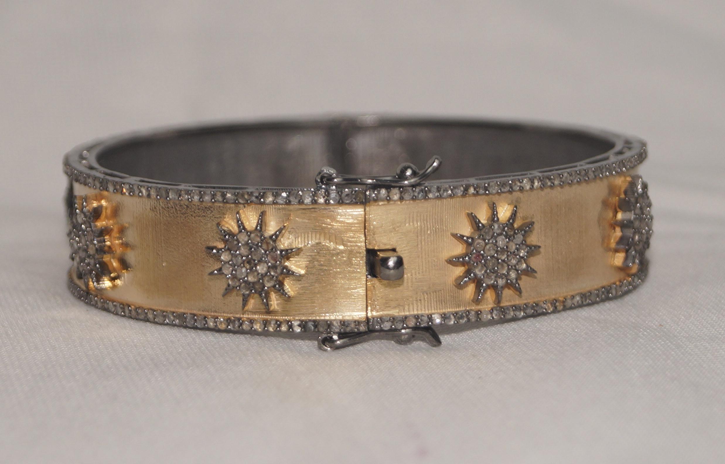 Natürlicher Pave-Diamant Dual Ton Rose Gold oxidiert Sterling Silber Stern Armband im Angebot 4