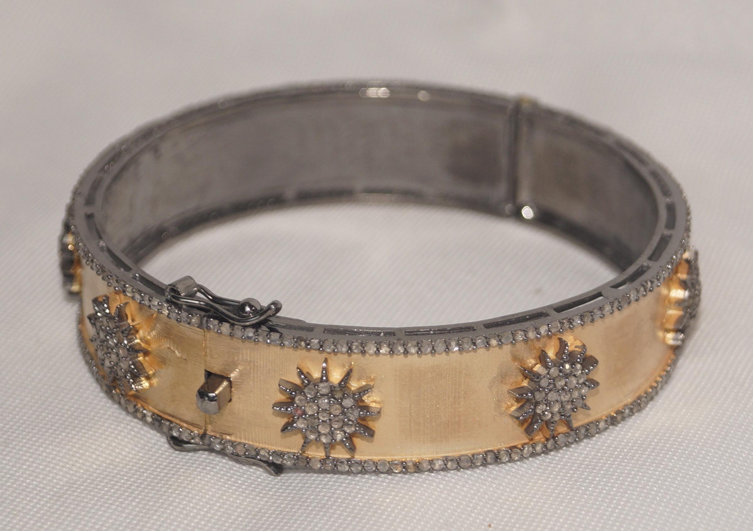 Bracelet étoile en argent sterling oxydé, or rose et diamants pavés naturels Dual tone en vente 5