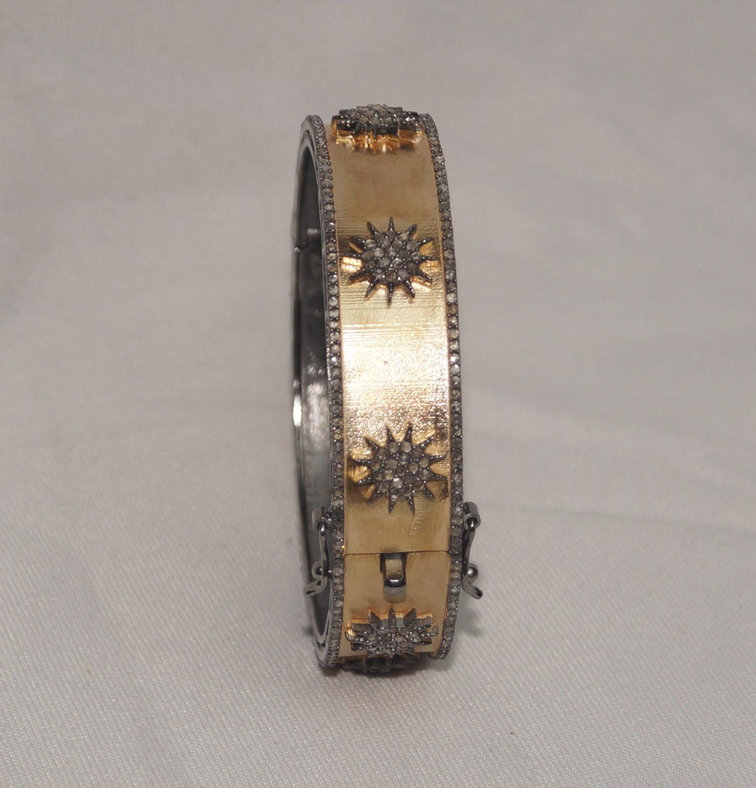 Natürlicher Pave-Diamant Dual Ton Rose Gold oxidiert Sterling Silber Stern Armband im Angebot 1