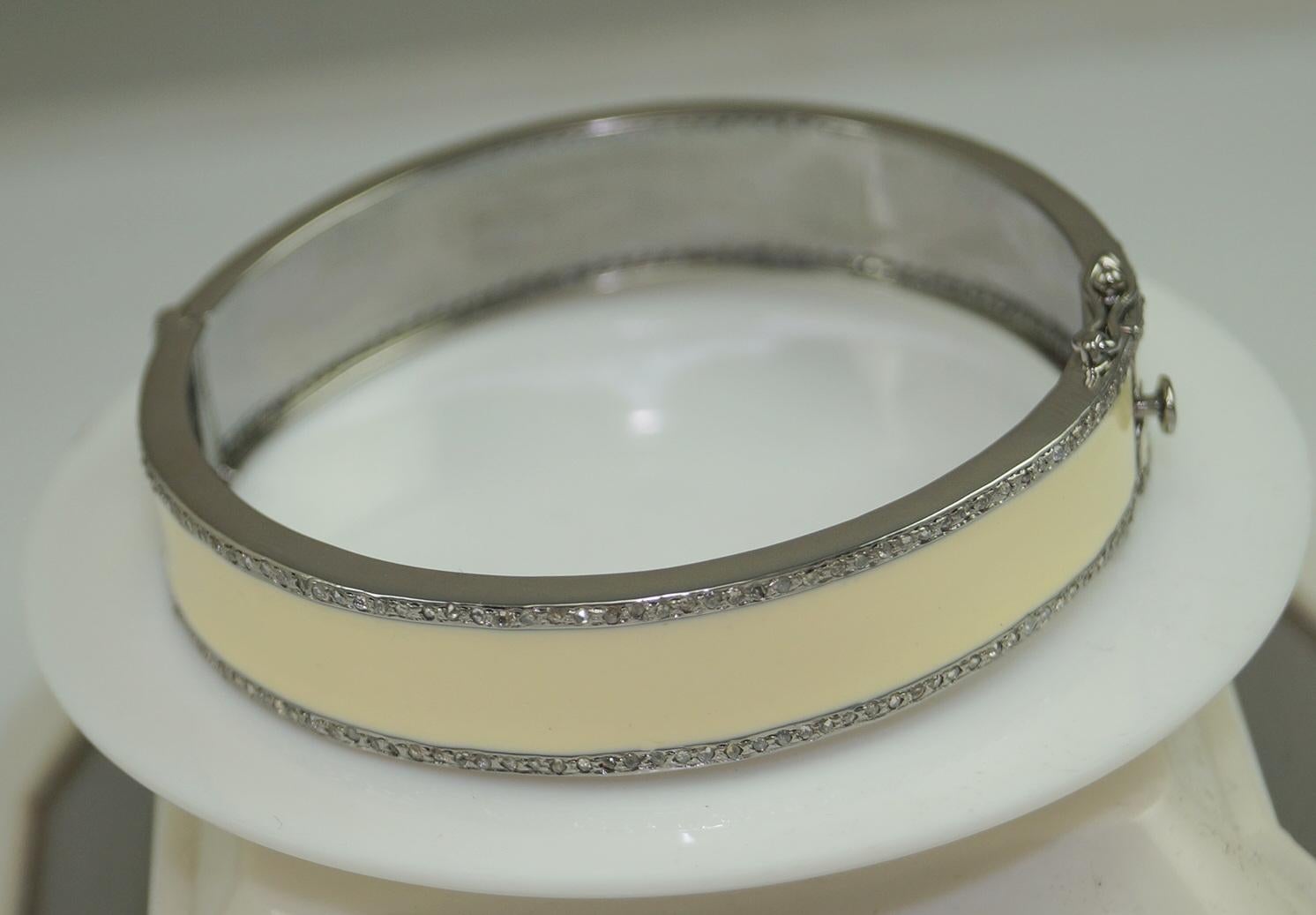 Natural pave diamond ivory white enamel oxidized sterling silver bracelet In New Condition For Sale In Delhi, DL