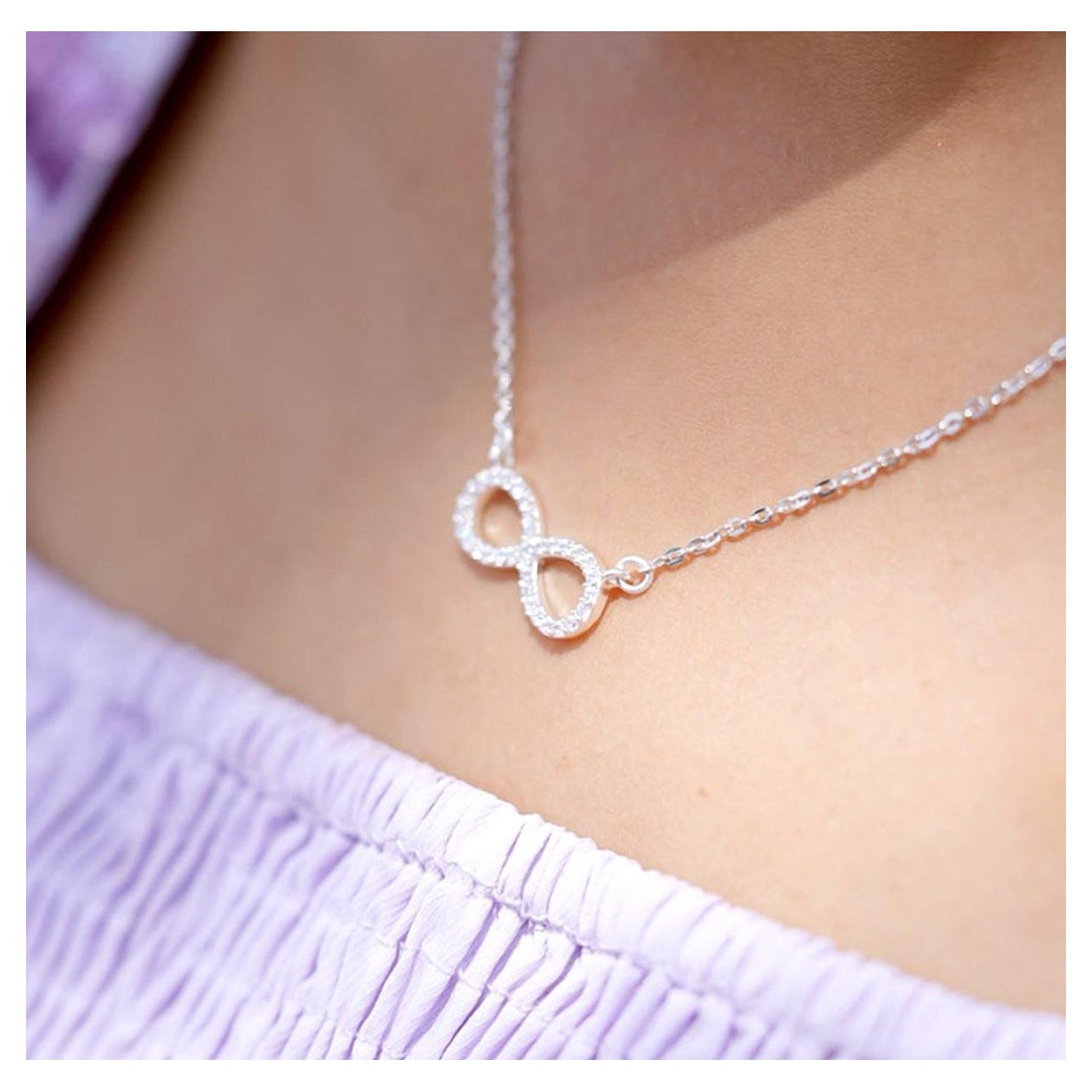 Ciondolo con pavé di diamanti naturali in argento Sterling 925, collana a forma di infinito, regalo. in vendita