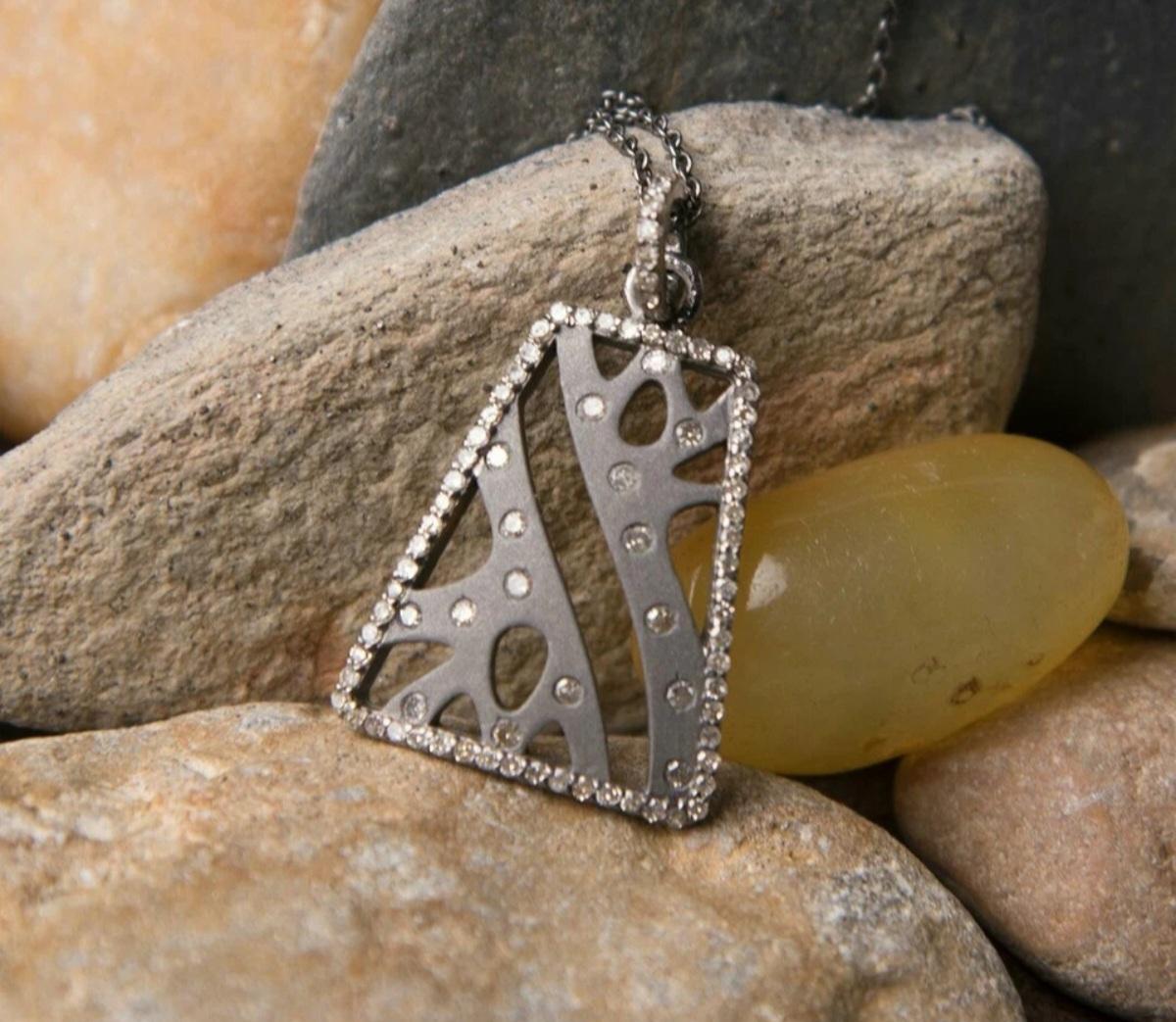 Collier rectangulaire en diamant naturel pavé en argent 925 Pendentif à la mode pour les hommes. en vente 2