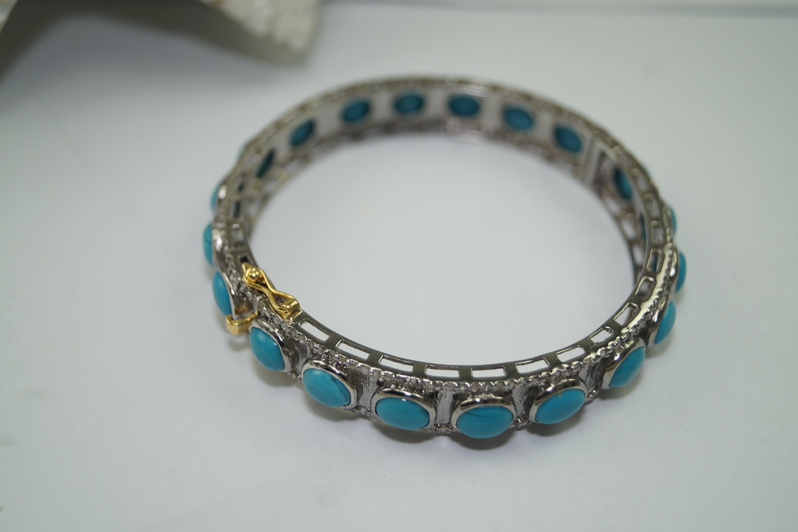 Natural pave diamond Turquoise oxidized sterling silver hinged bracelet In New Condition For Sale In Delhi, DL