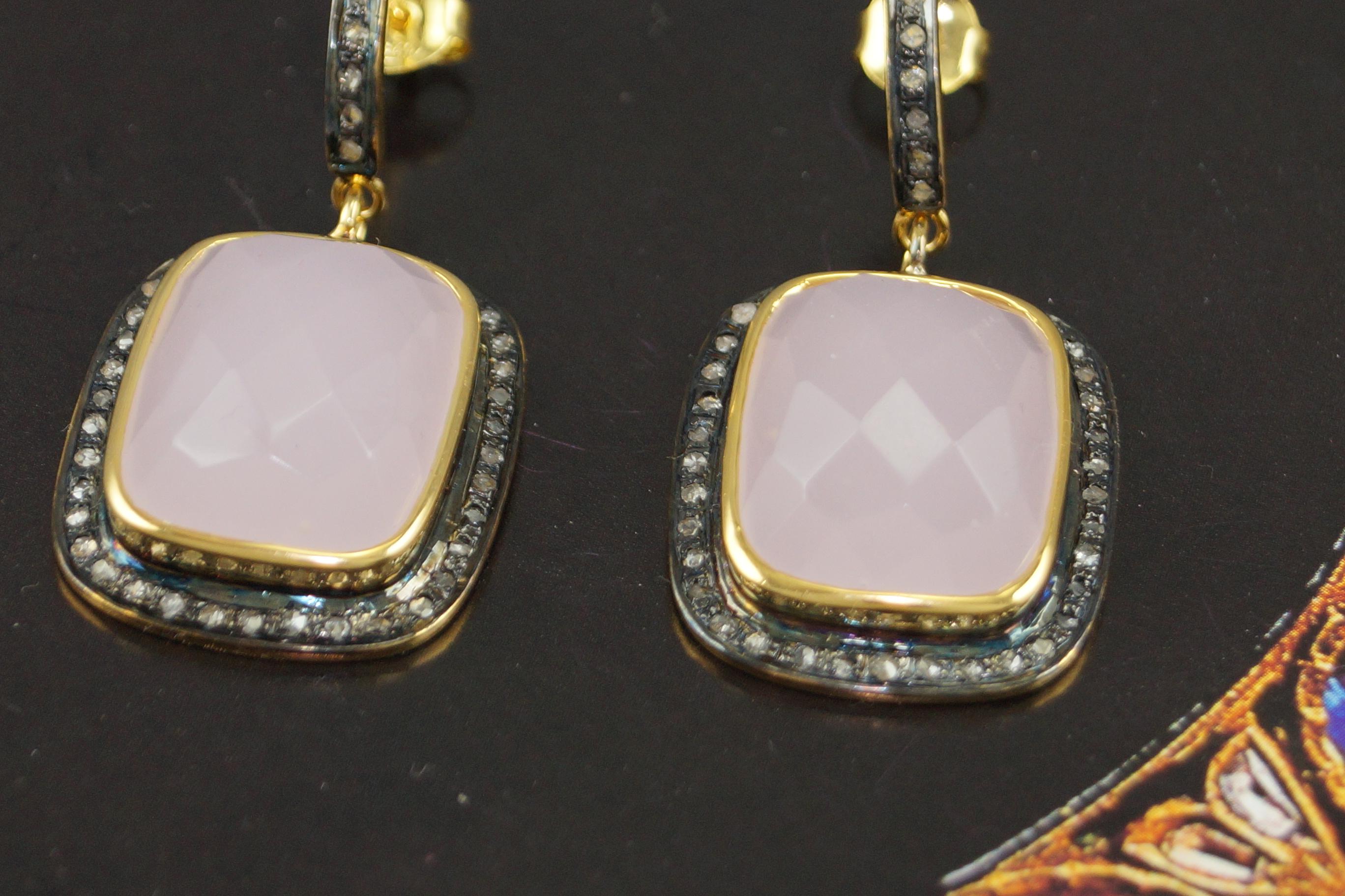 Ohrringe aus Sterlingsilber mit natürlichen Pavé-Diamanten und rosa-rosa Quarz Damen im Angebot